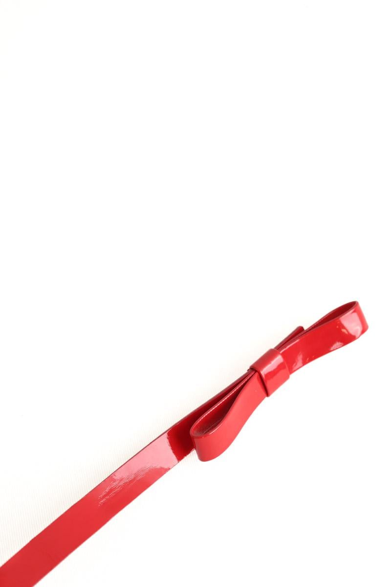 - Buckle closure. - Width: 3 cm.  TARA JARMON - Seconde Main Red