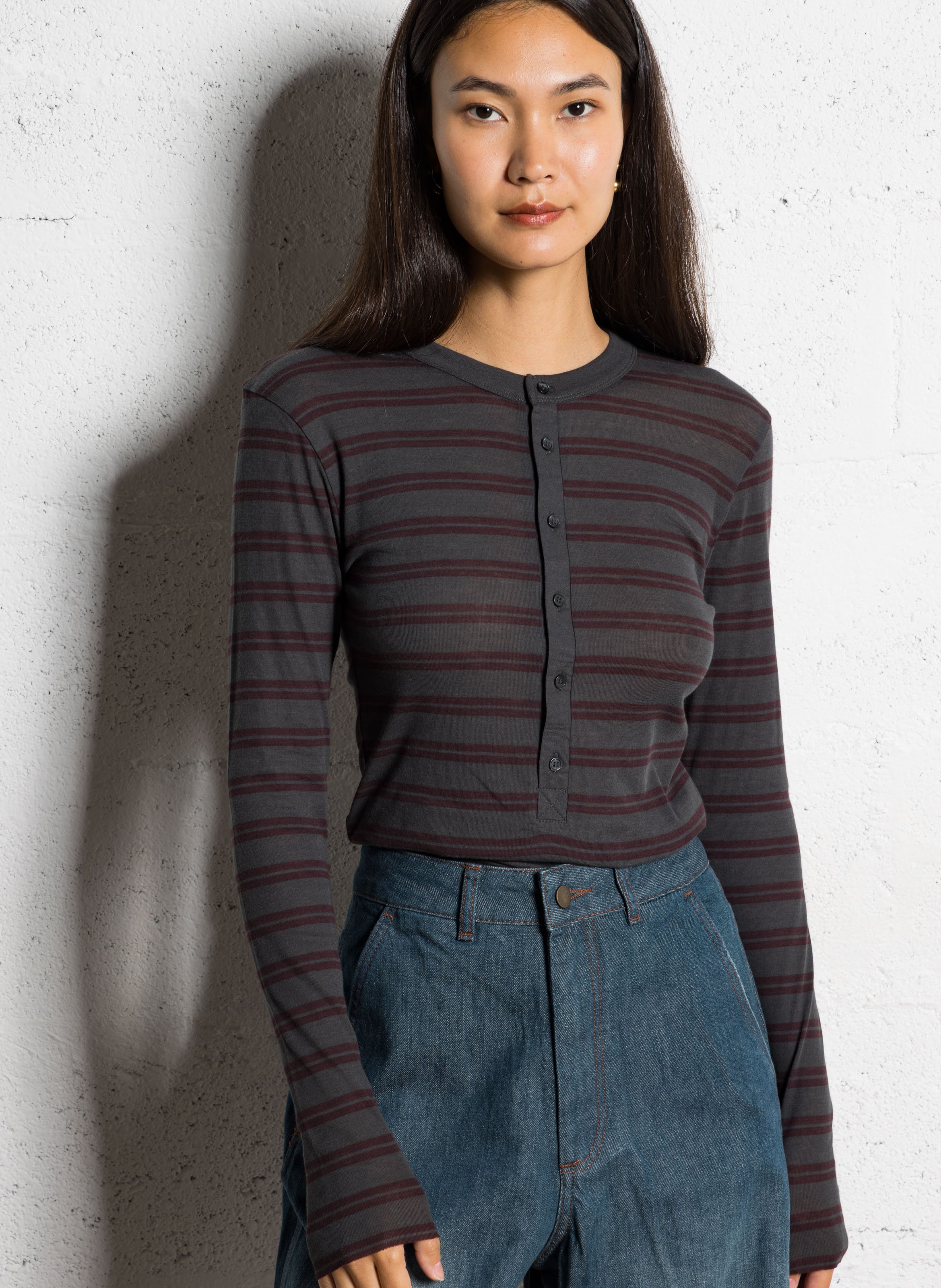 Tee-shirt col rond rayé en coton SOEUR Prune