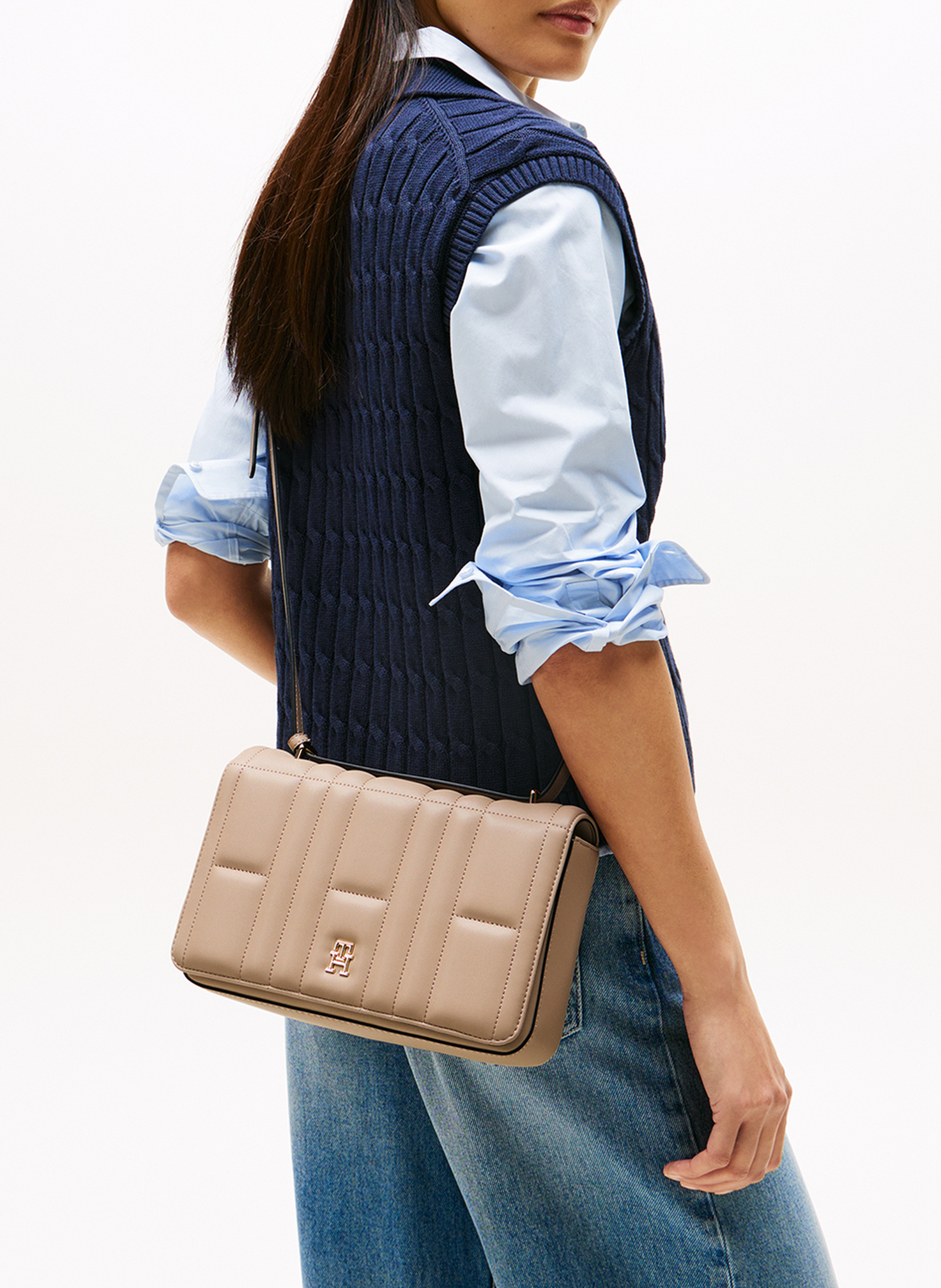 Sac bandoulière matelassé à monogramme TOMMY HILFIGER Beige
