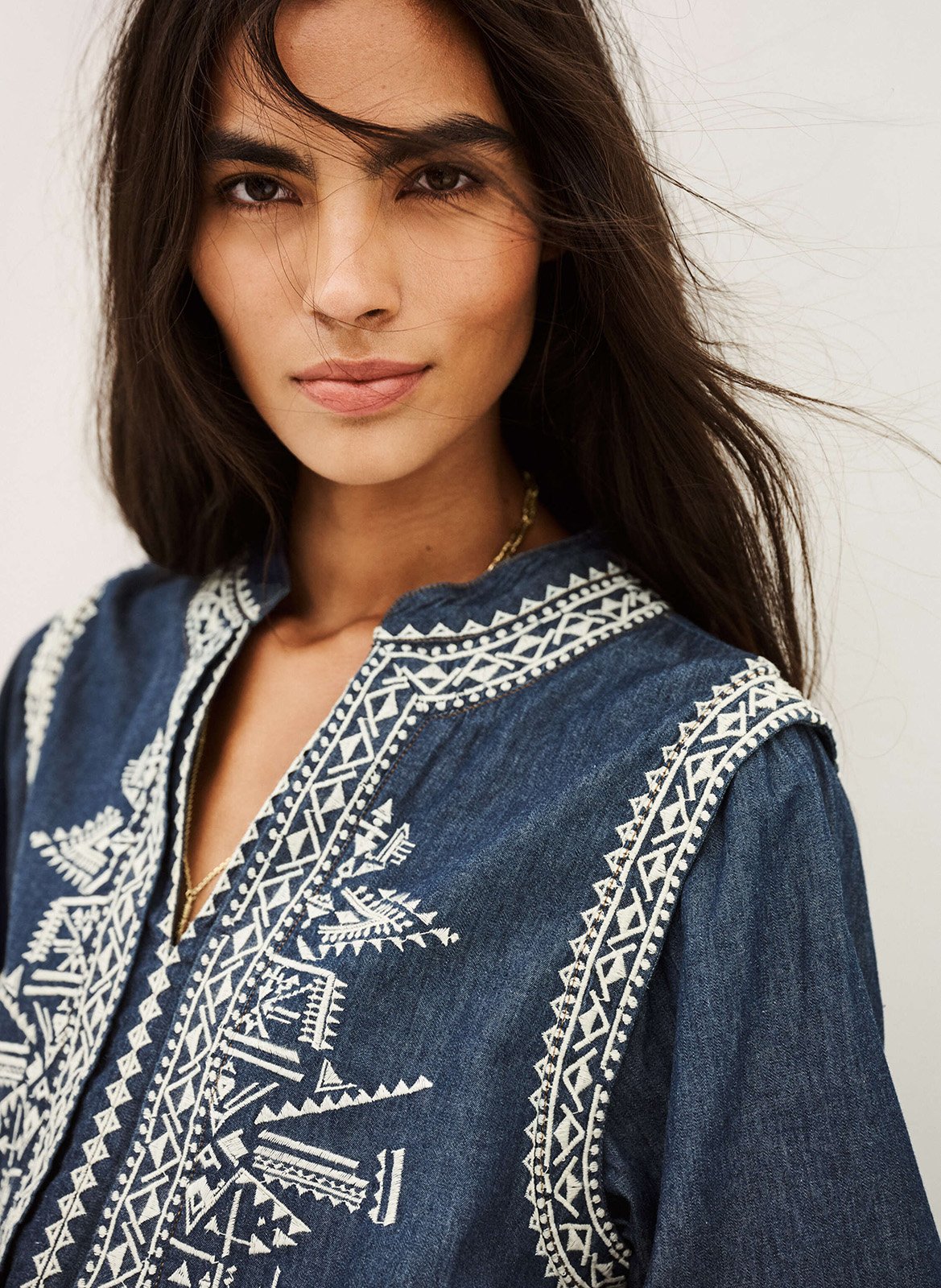 Straight tunic collar embroidered blouse BA&SH Blue