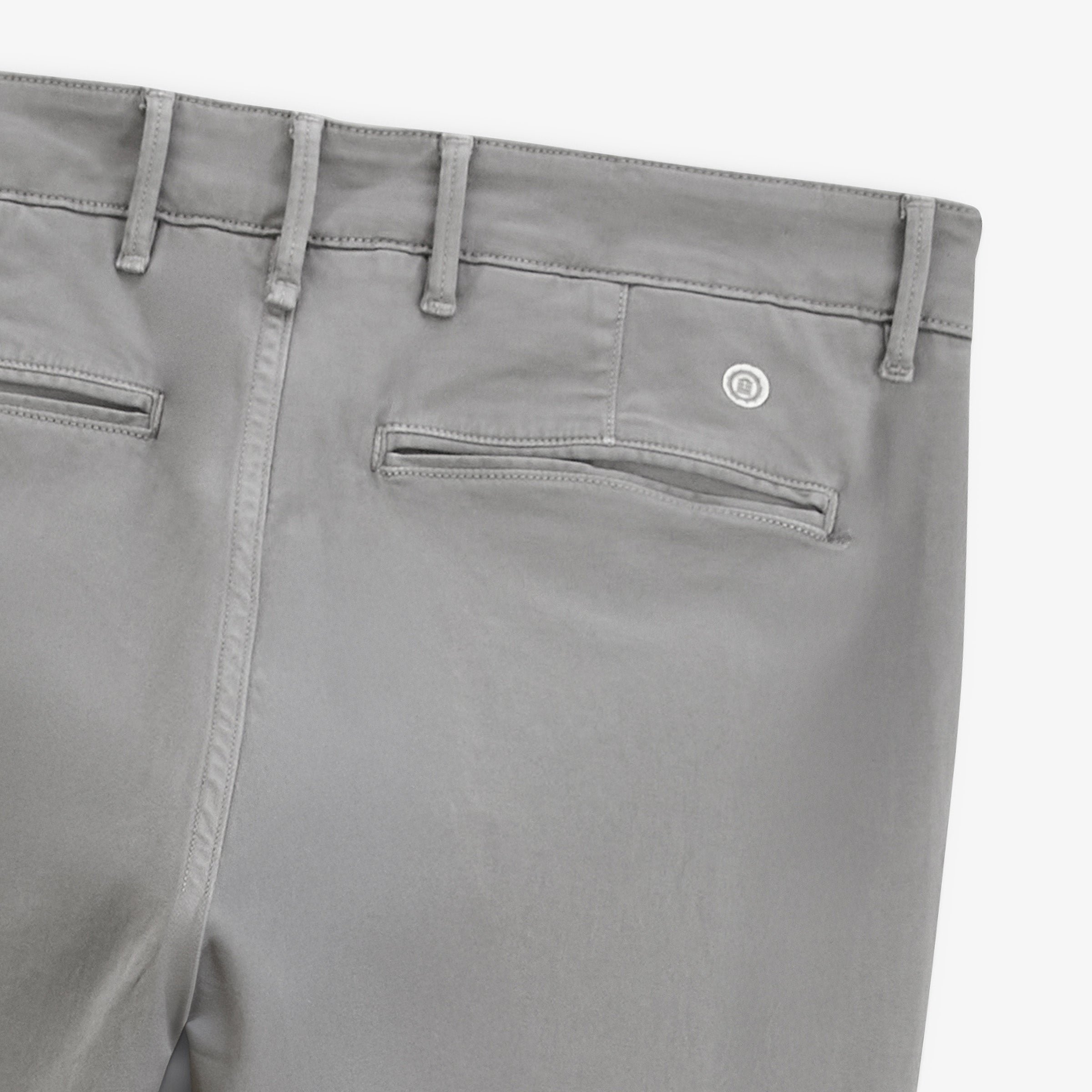 Chino 702 in stretch cotton comfortable fit feather gray SERGE BLANCO Grey