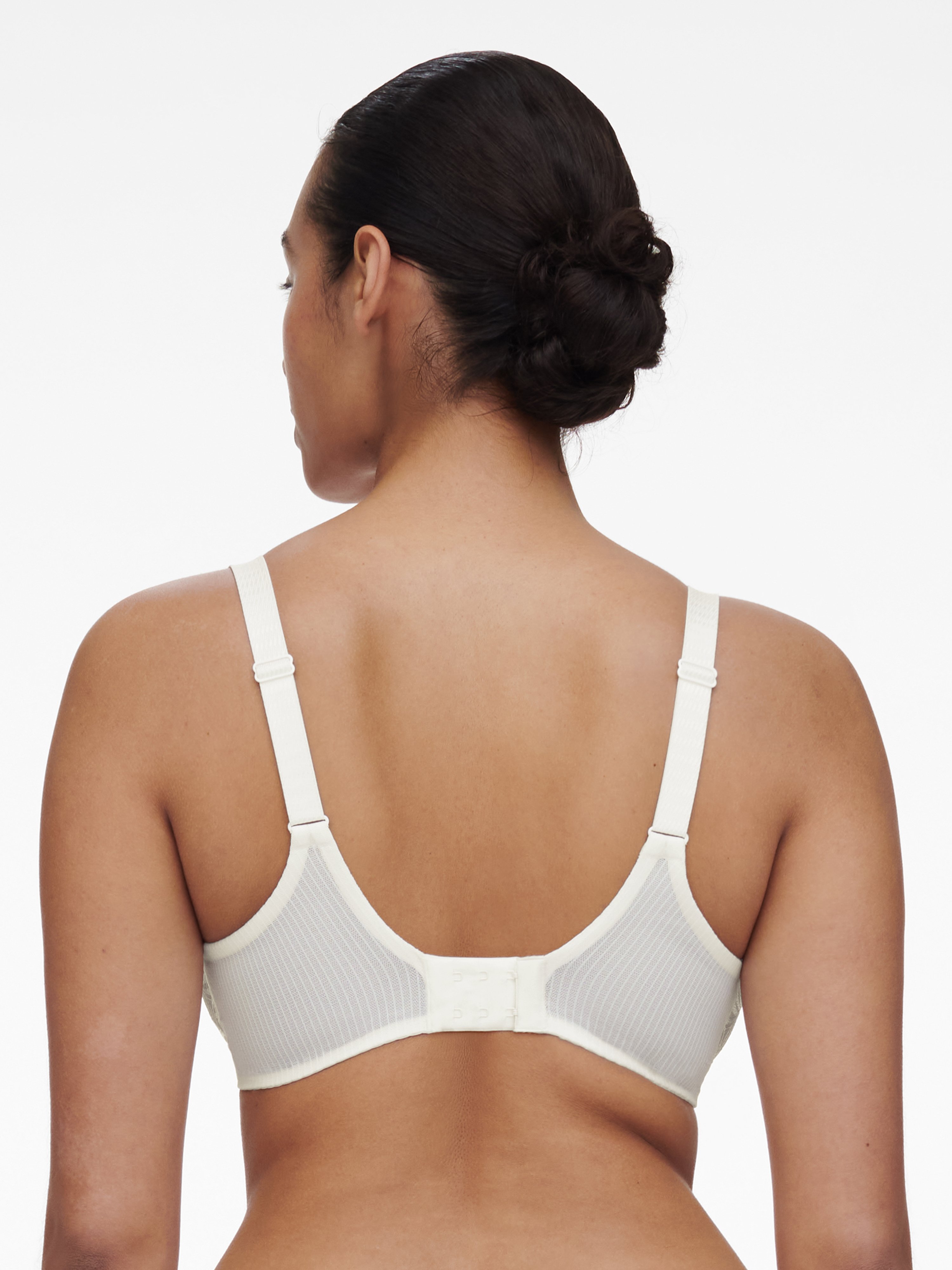 Very supportive embroidered bra CHANTELLE Beige