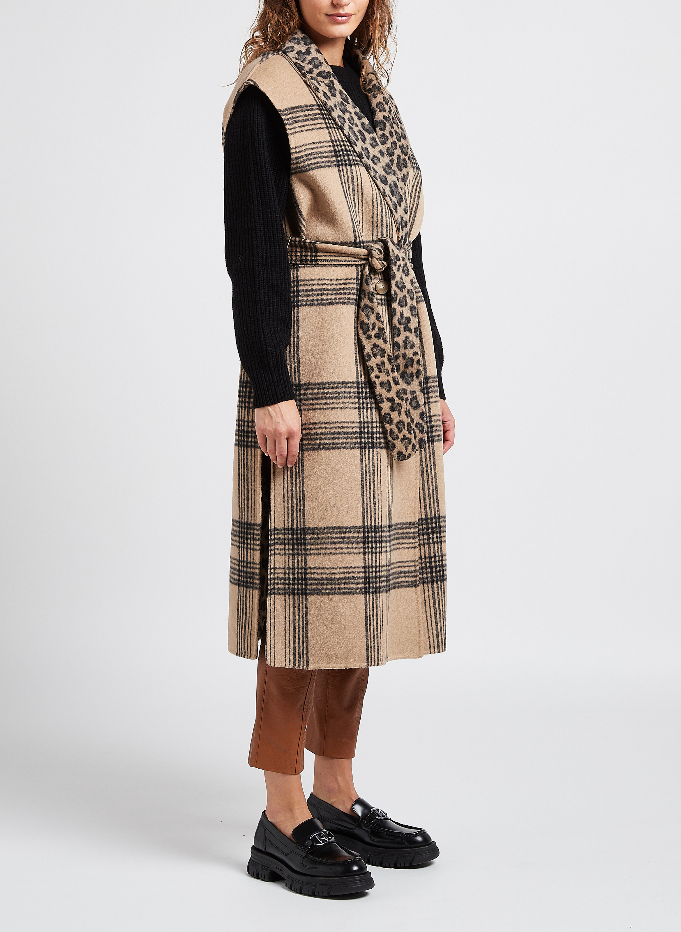 Loose-fit reversible jacket with tailored collar TWINSET Brown