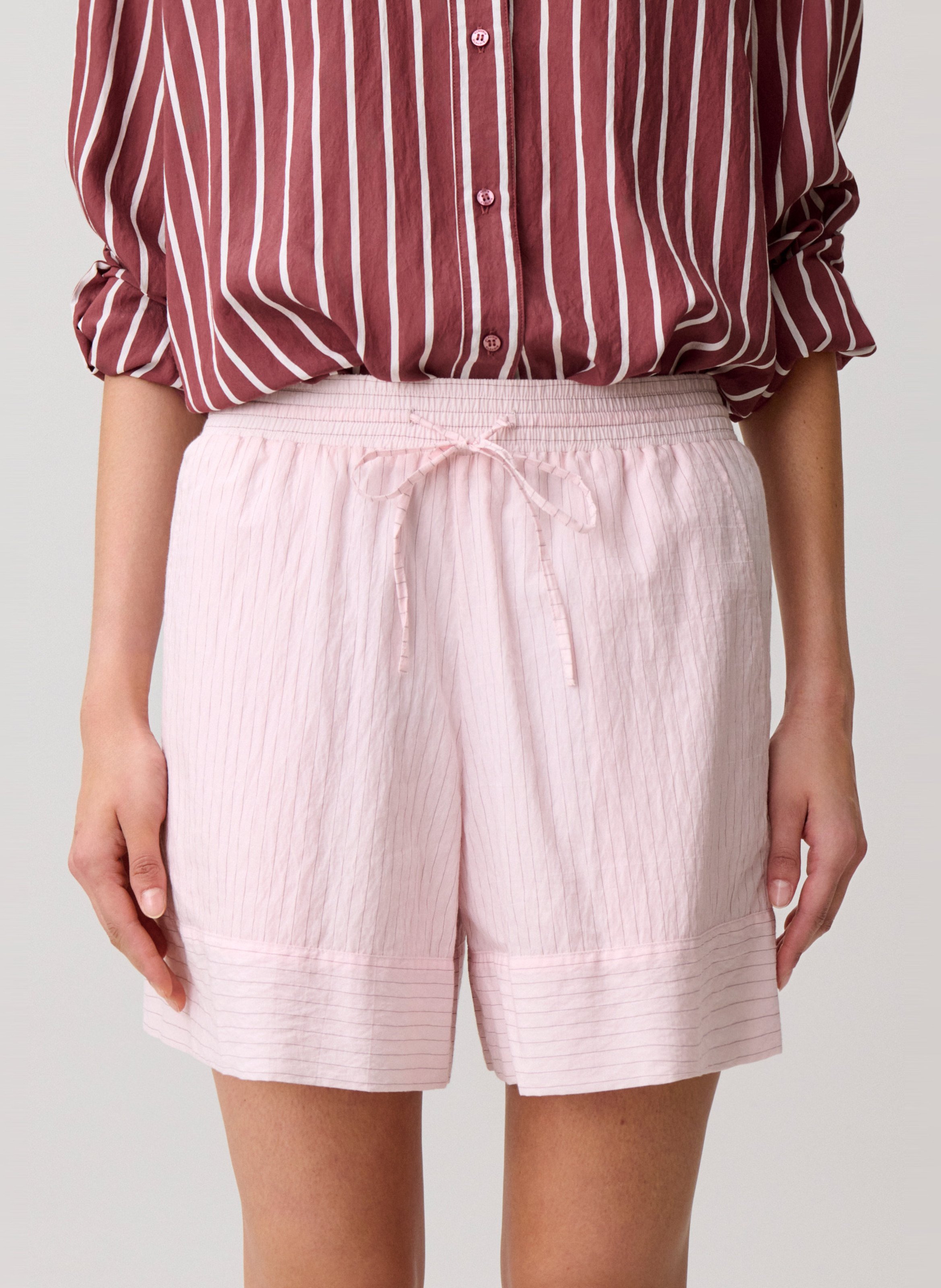 Korte grote gestreepte elastische shorts CLAUDIE PIERLOT Roze