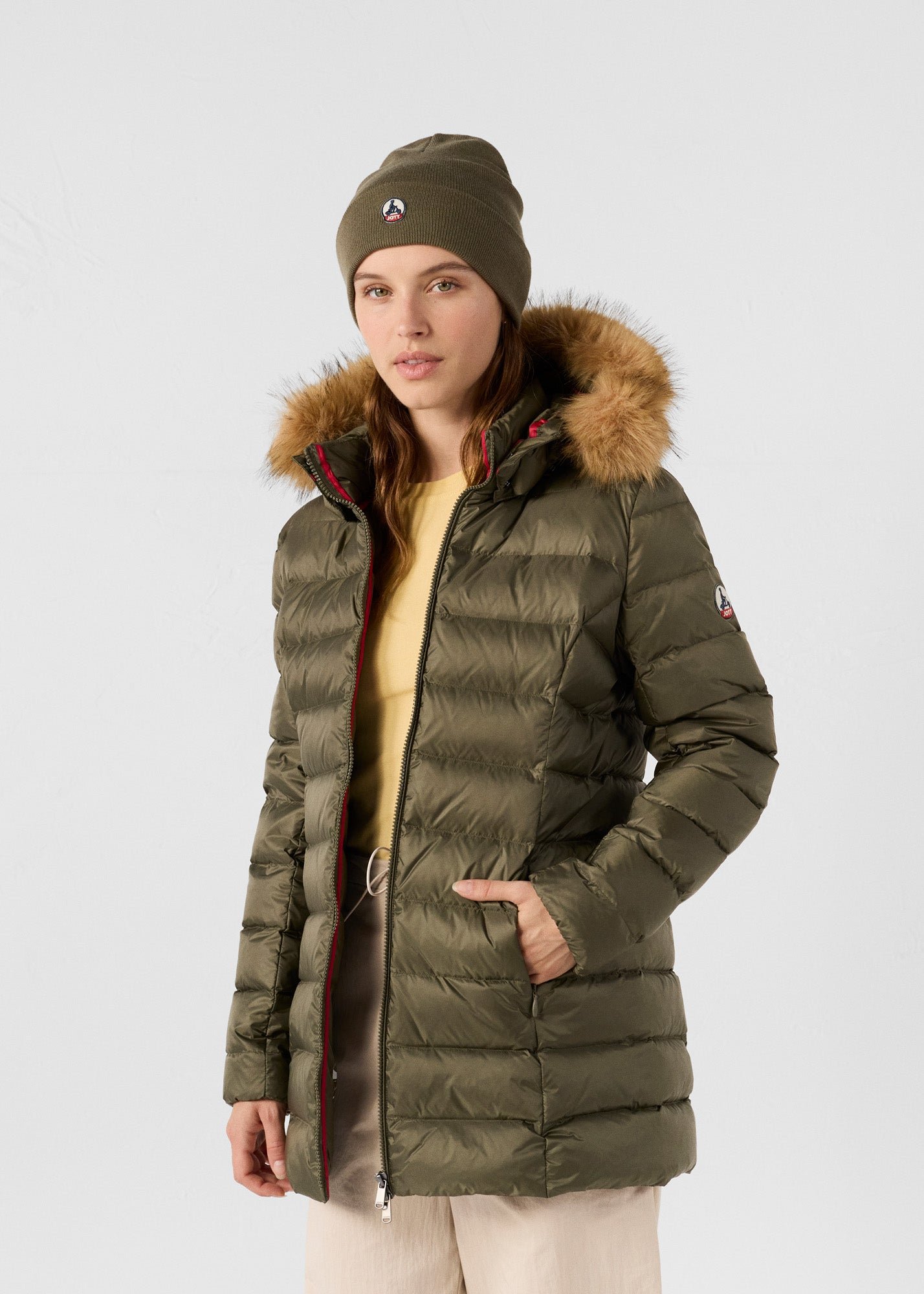 Mid-length puffer coat for extreme cold in pearl JOTT Green