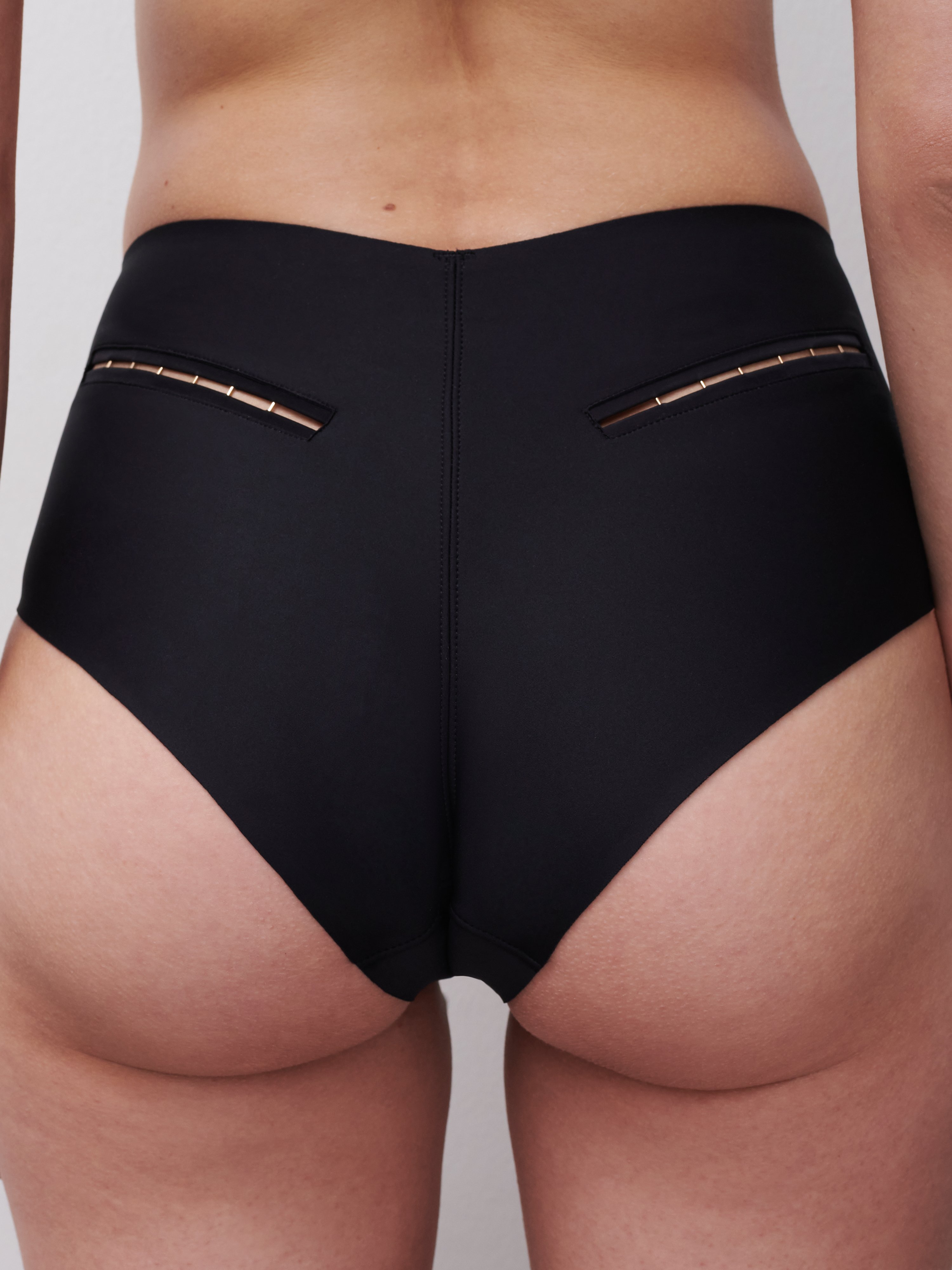 High-waisted lace panties CHANTELLE X Black