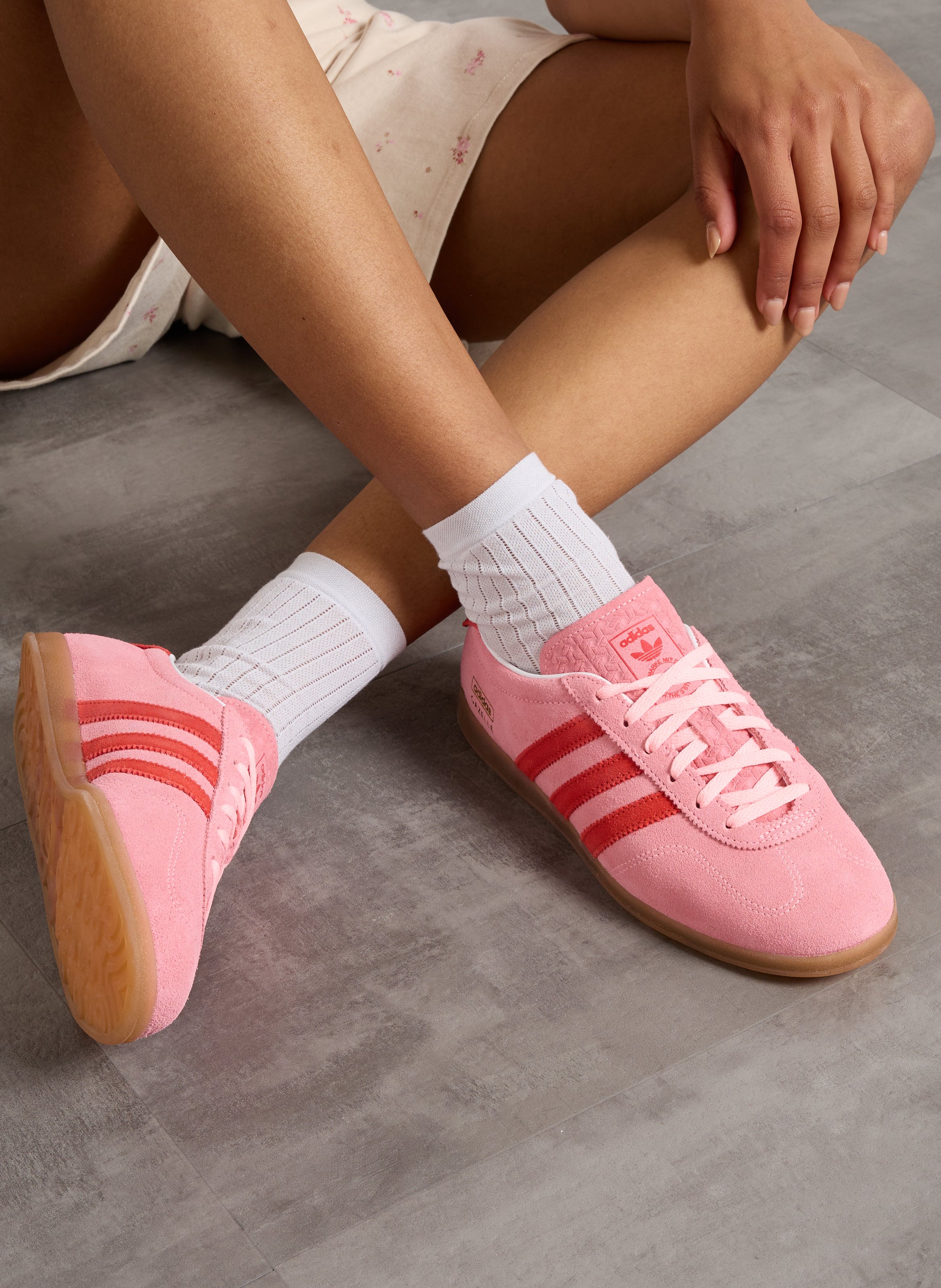 . ADIDAS Pink