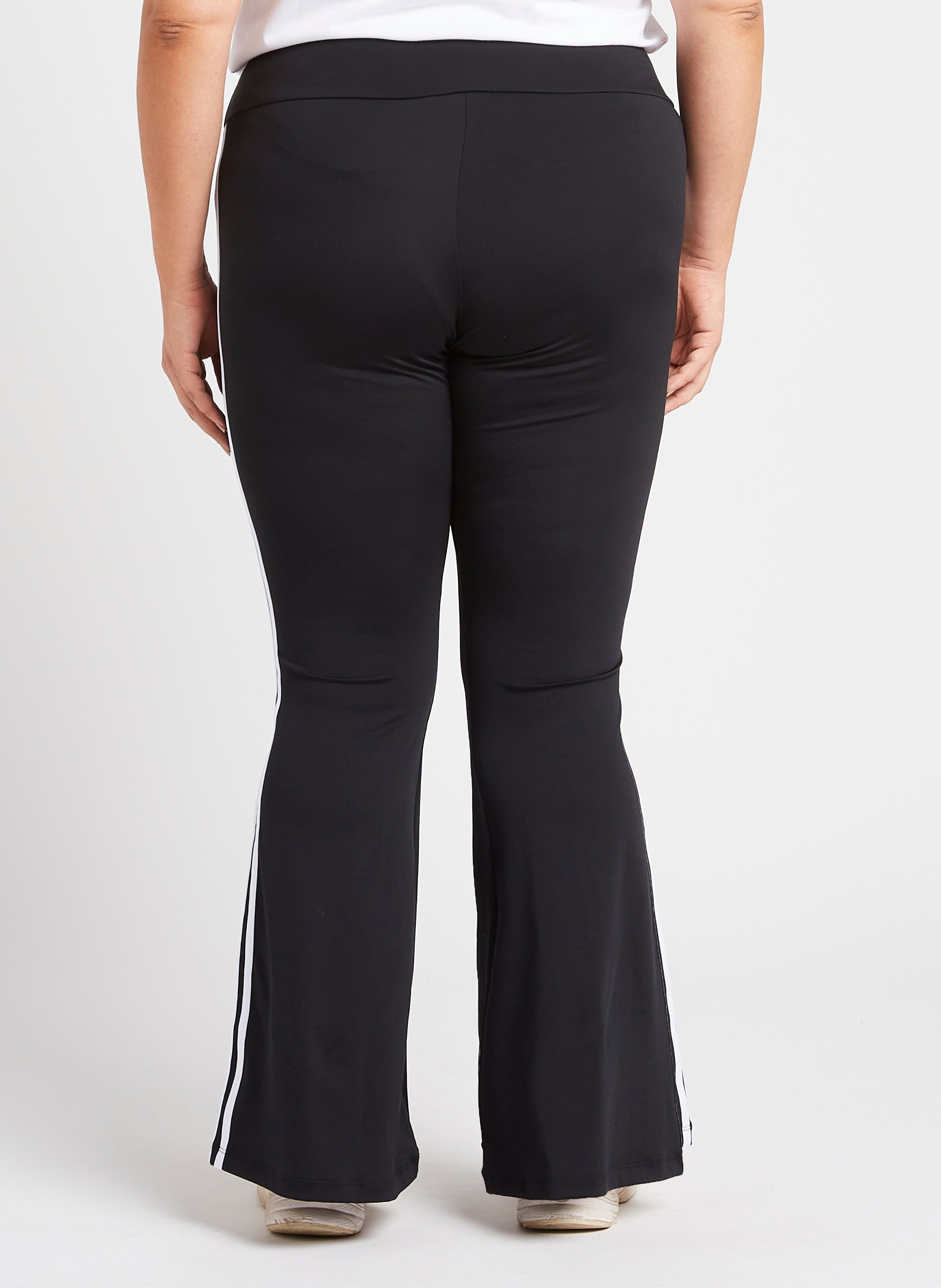 Legging évasé en fibres recyclées mélangées ADIDAS Noir