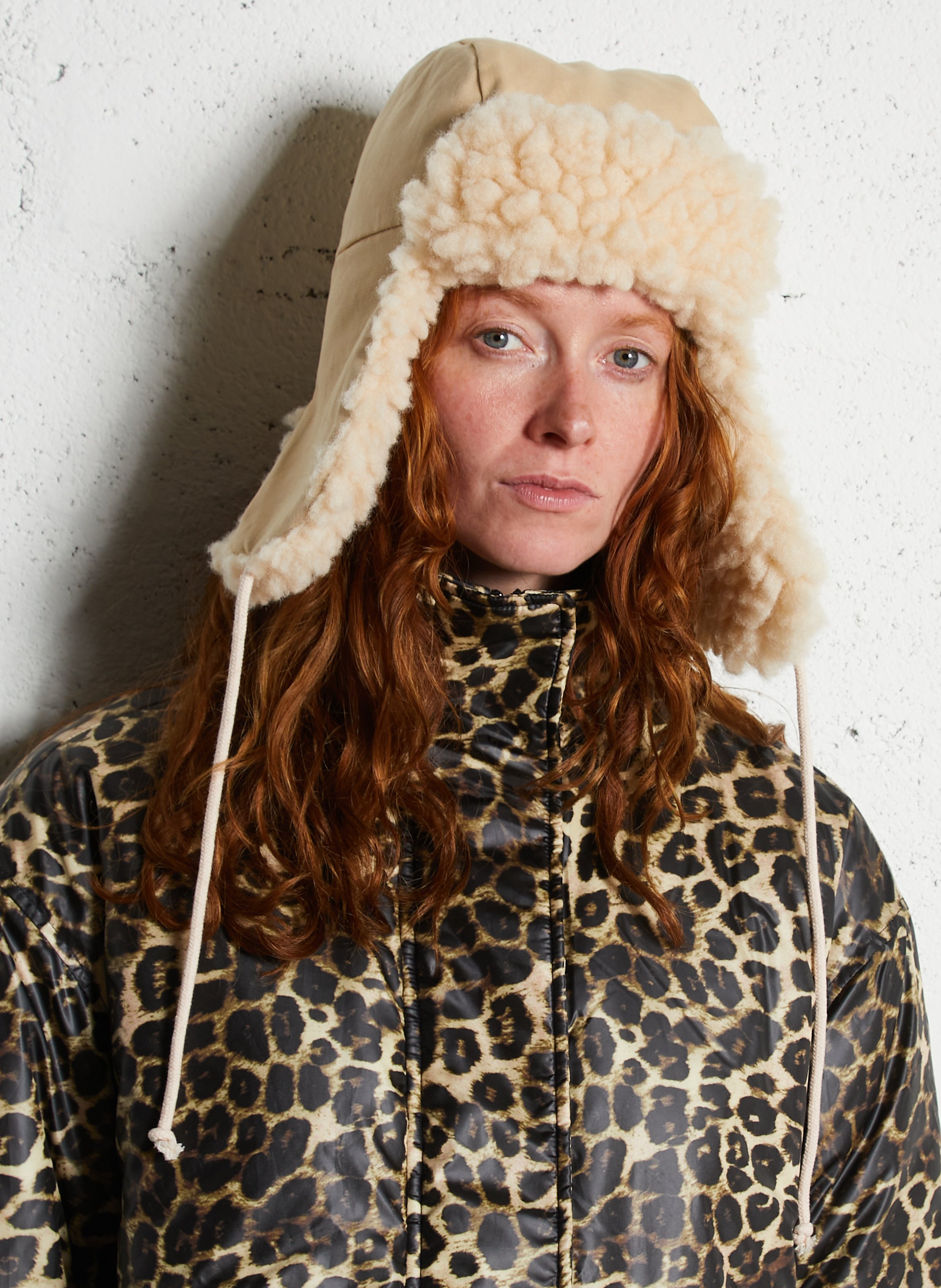 Gevoerde omkeerbare muts LEON & HARPER