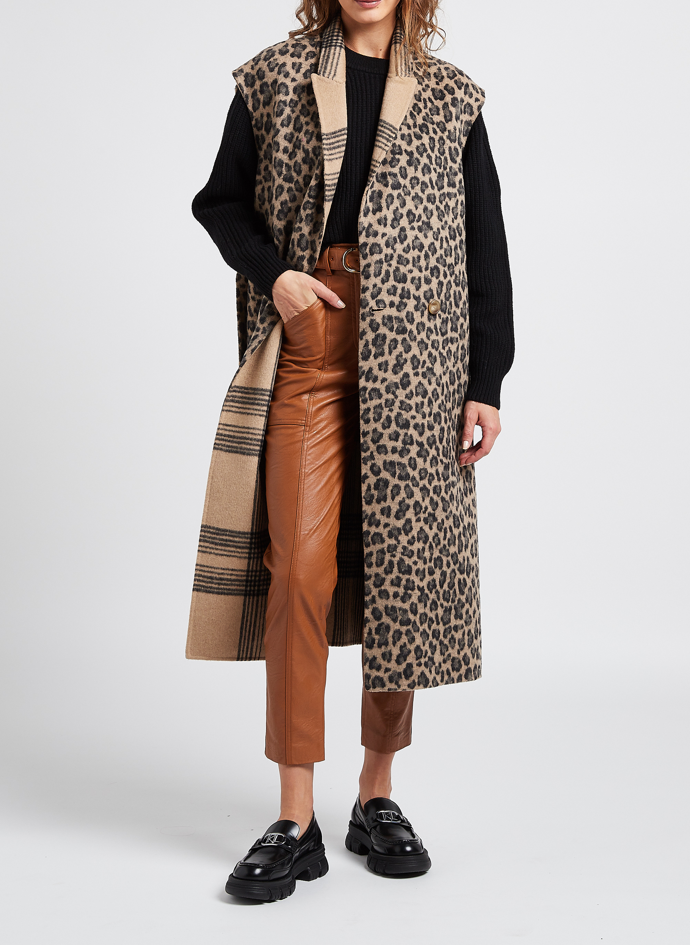 Loose-fit reversible jacket with tailored collar TWINSET Brown