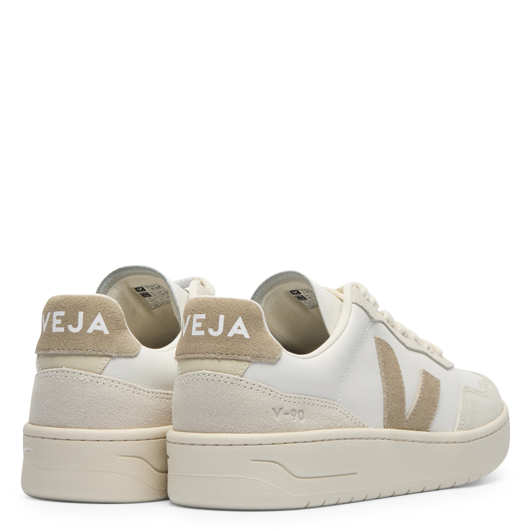 Baskets basses en cuir VEJA Beige
