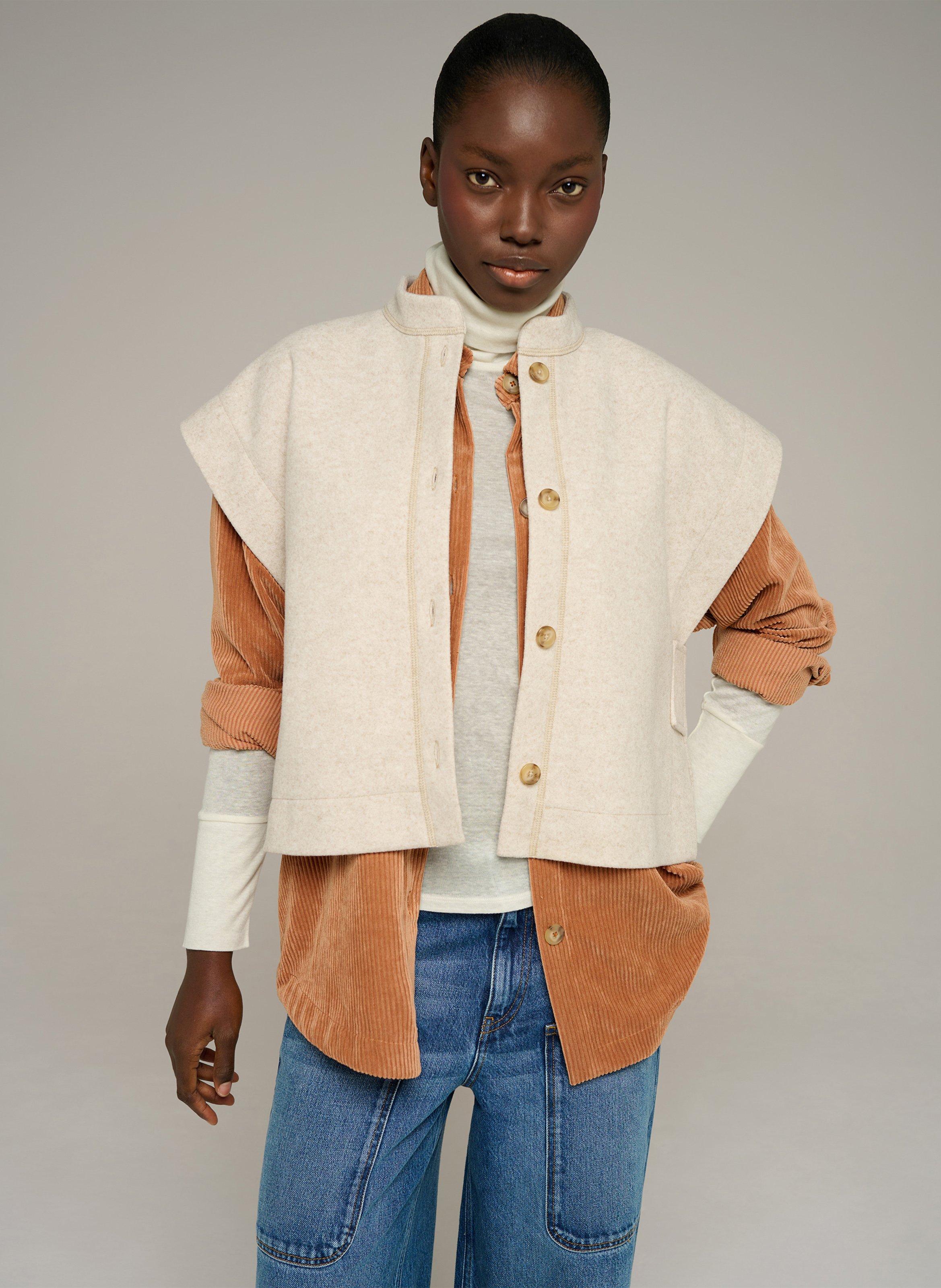 Straight short-sleeved buttoned jacket COTELAC ACOTE Beige