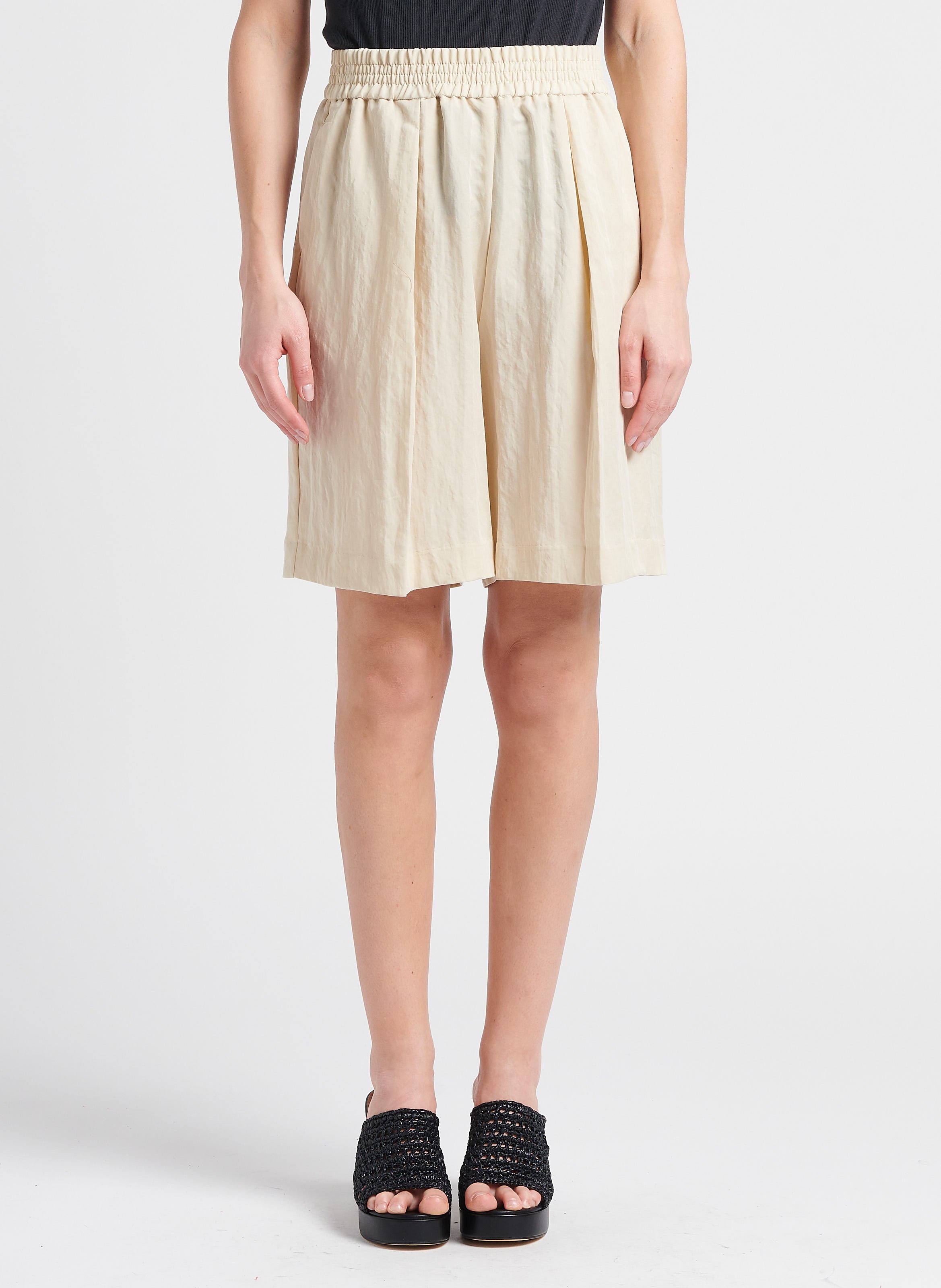 Rechte bermuda met plooien SAMSOE SAMSOE Beige