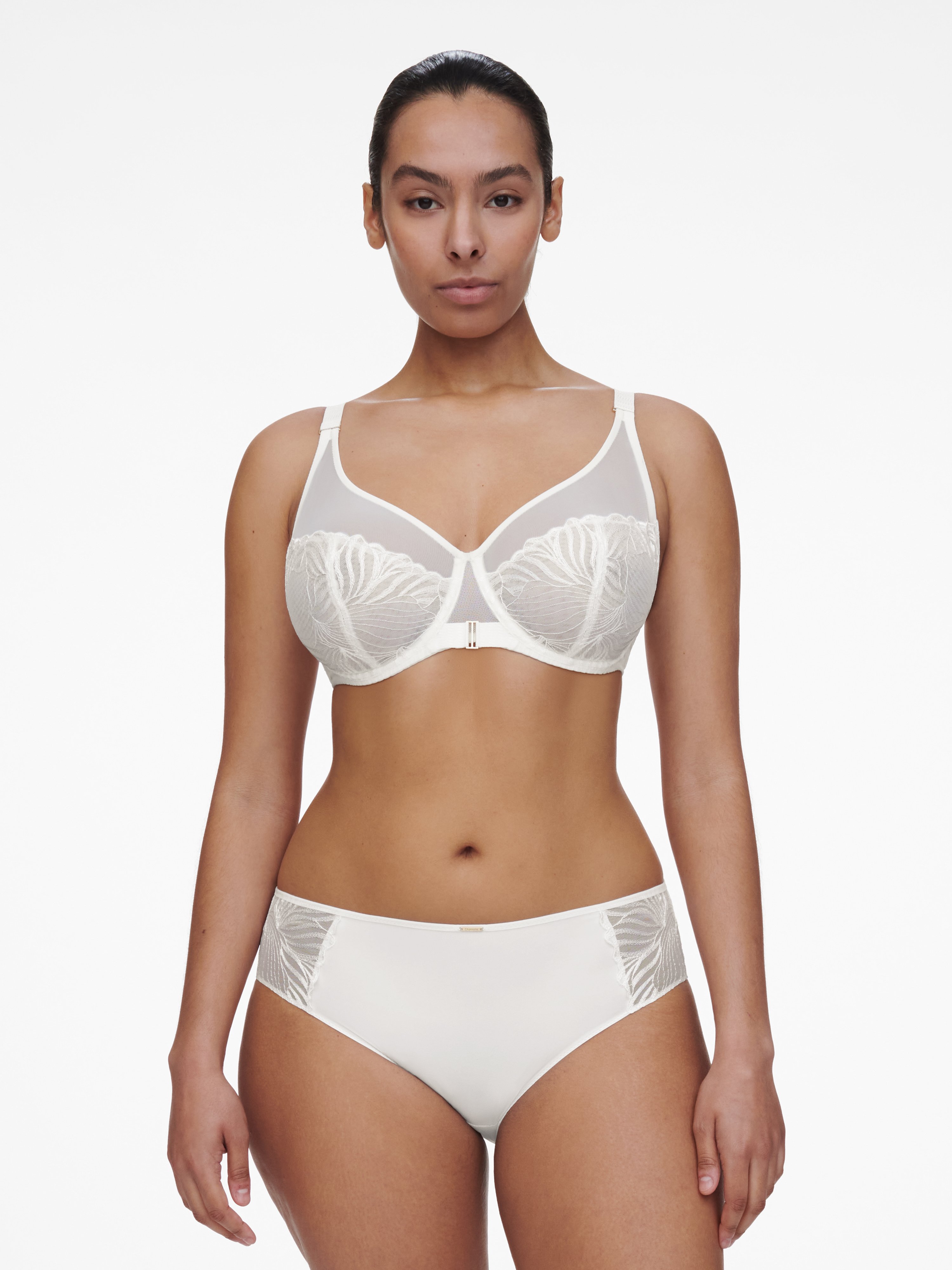 Very supportive embroidered bra CHANTELLE Beige