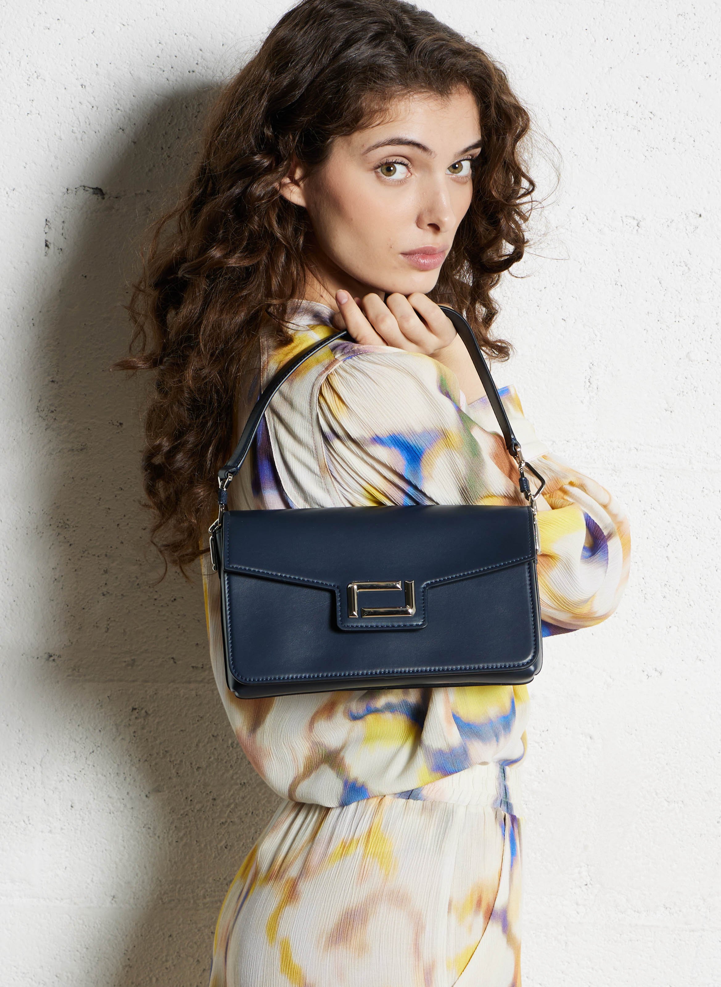 Sac bandoulière à rabat en cuir  LANCEL Bleu
