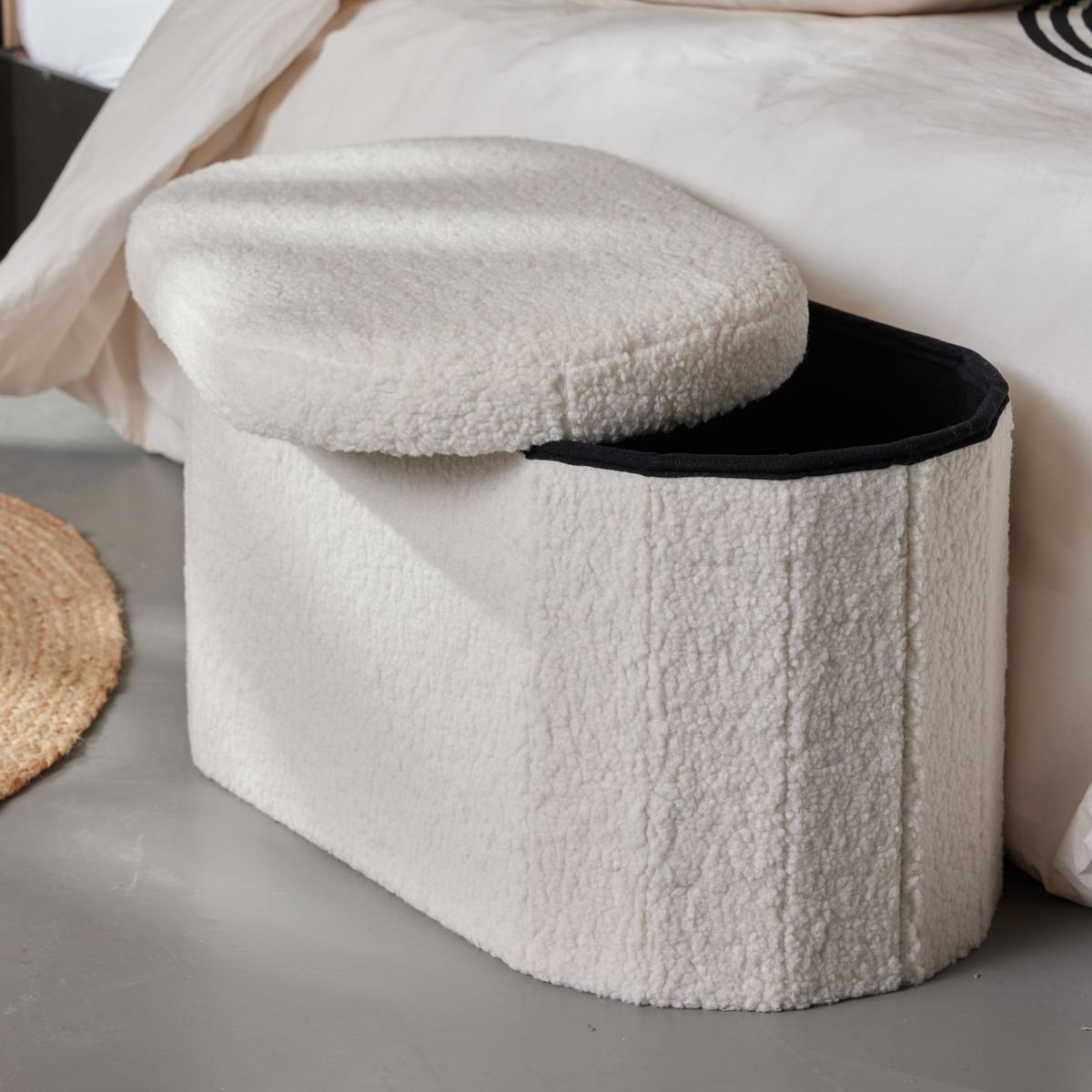 Oval storage bench FACTORY White