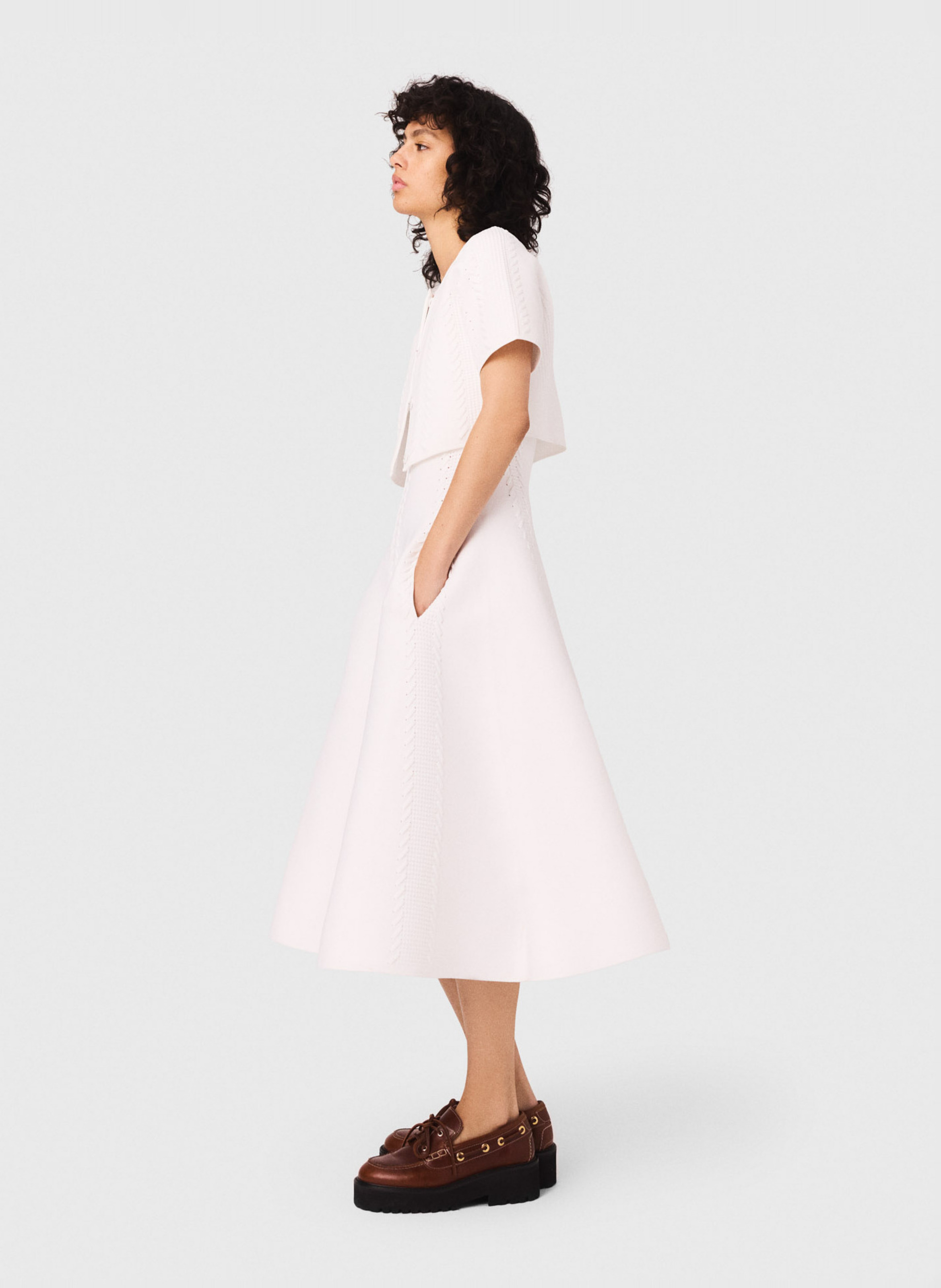 Kort vest in gevlochten breisel MAJE Wit