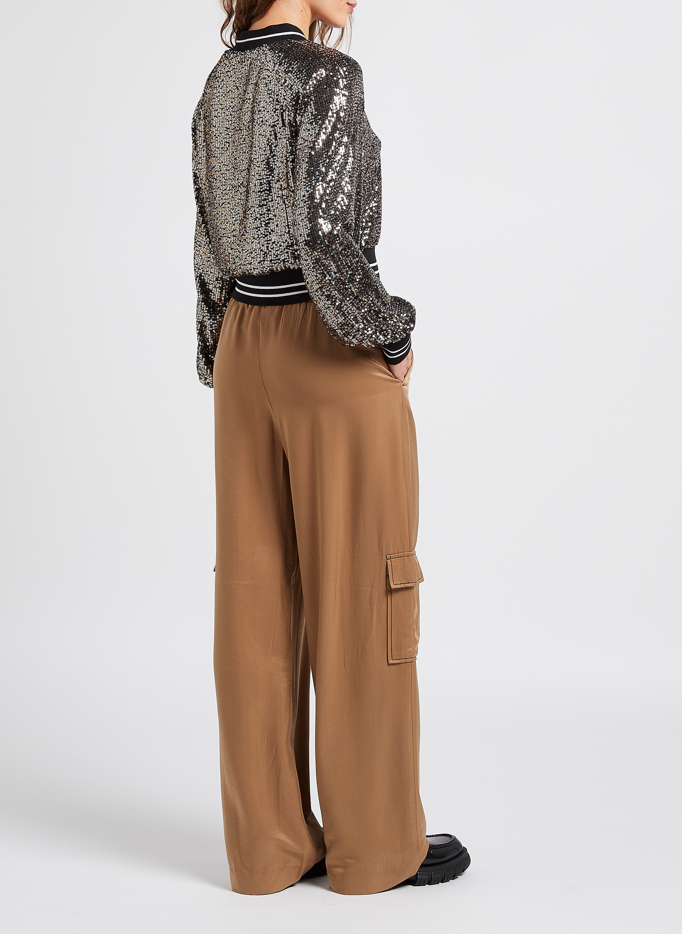 Weite, satinierte Hose OBJECT Braun