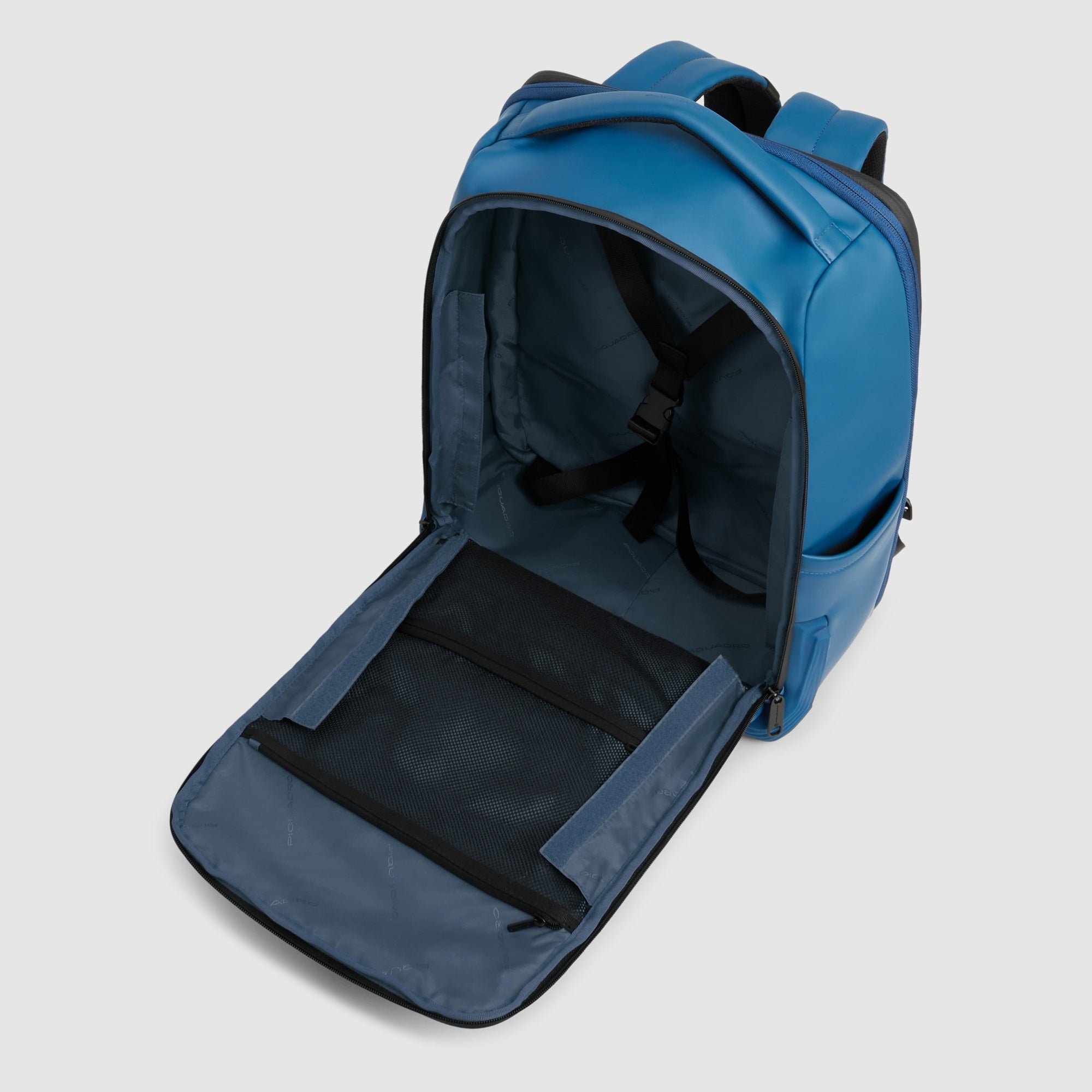 Water-repellent travel backpack for laptop Grey