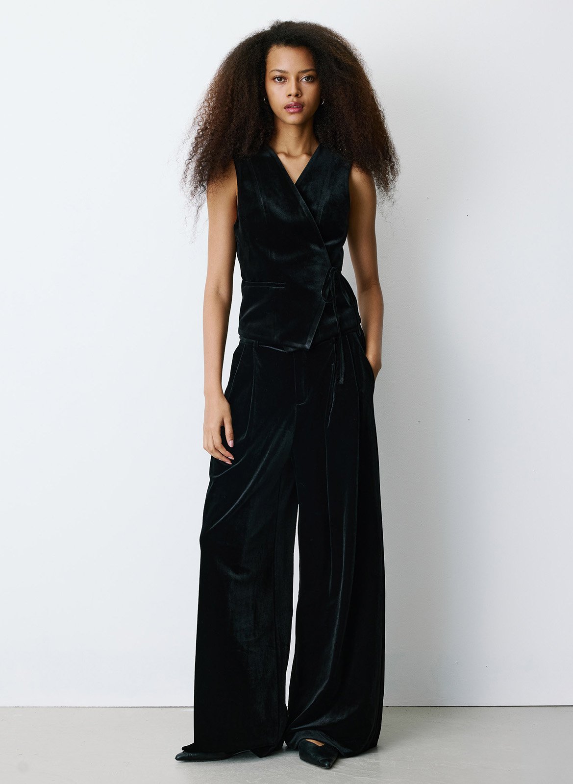 Gilet tailleur cache-cœur en velours GRACE ET MILA Noir