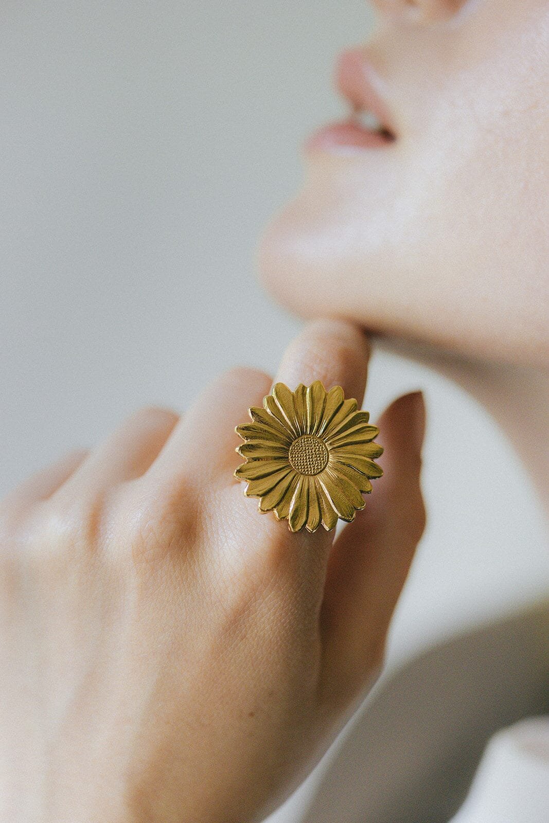 ORPHÉE - Silver-plated flower maxi ring MONSIEUR SIMONE Silver