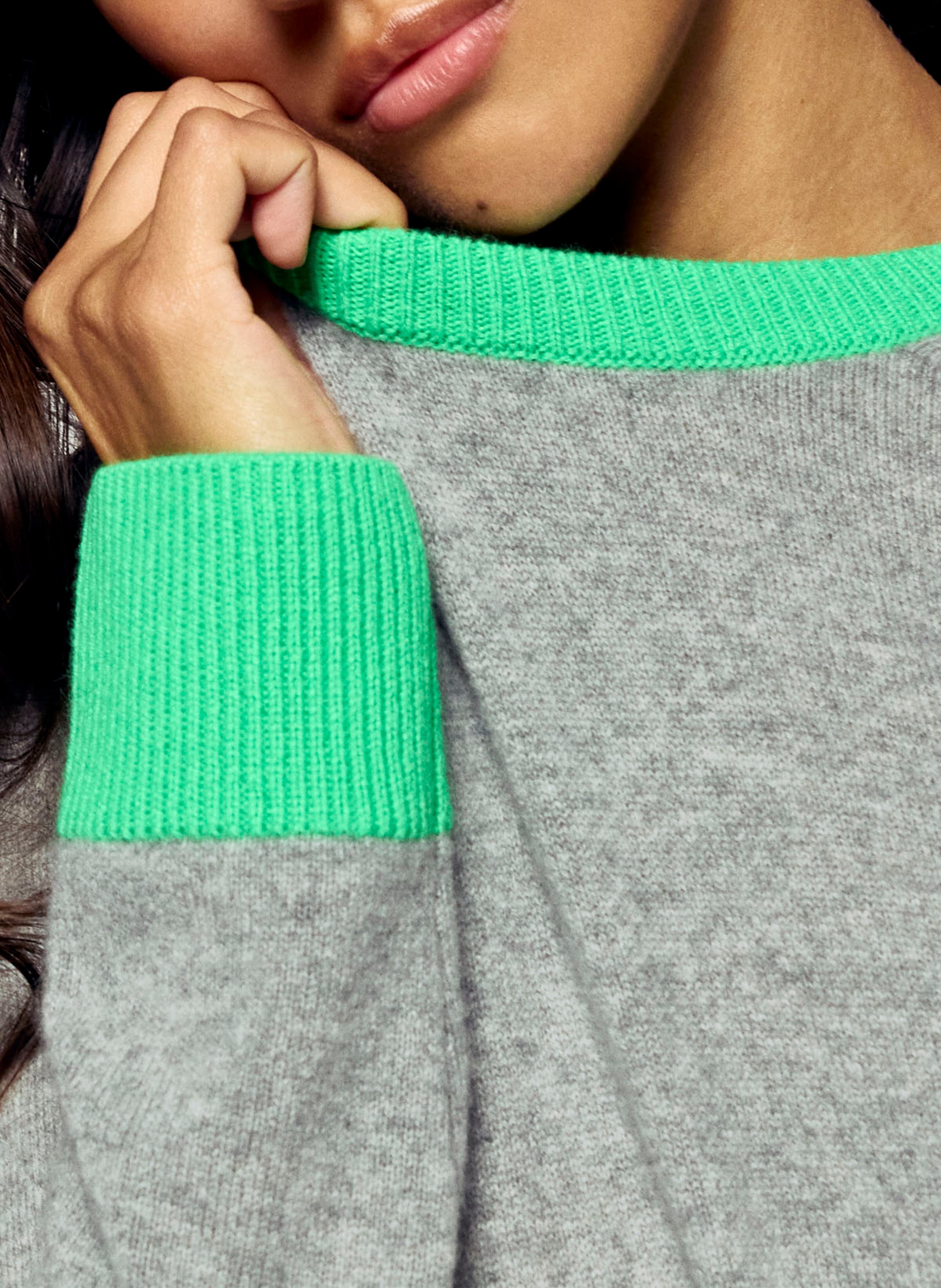 Round neck sweater with contrasting details in cashmere FROM FUTURE Grey