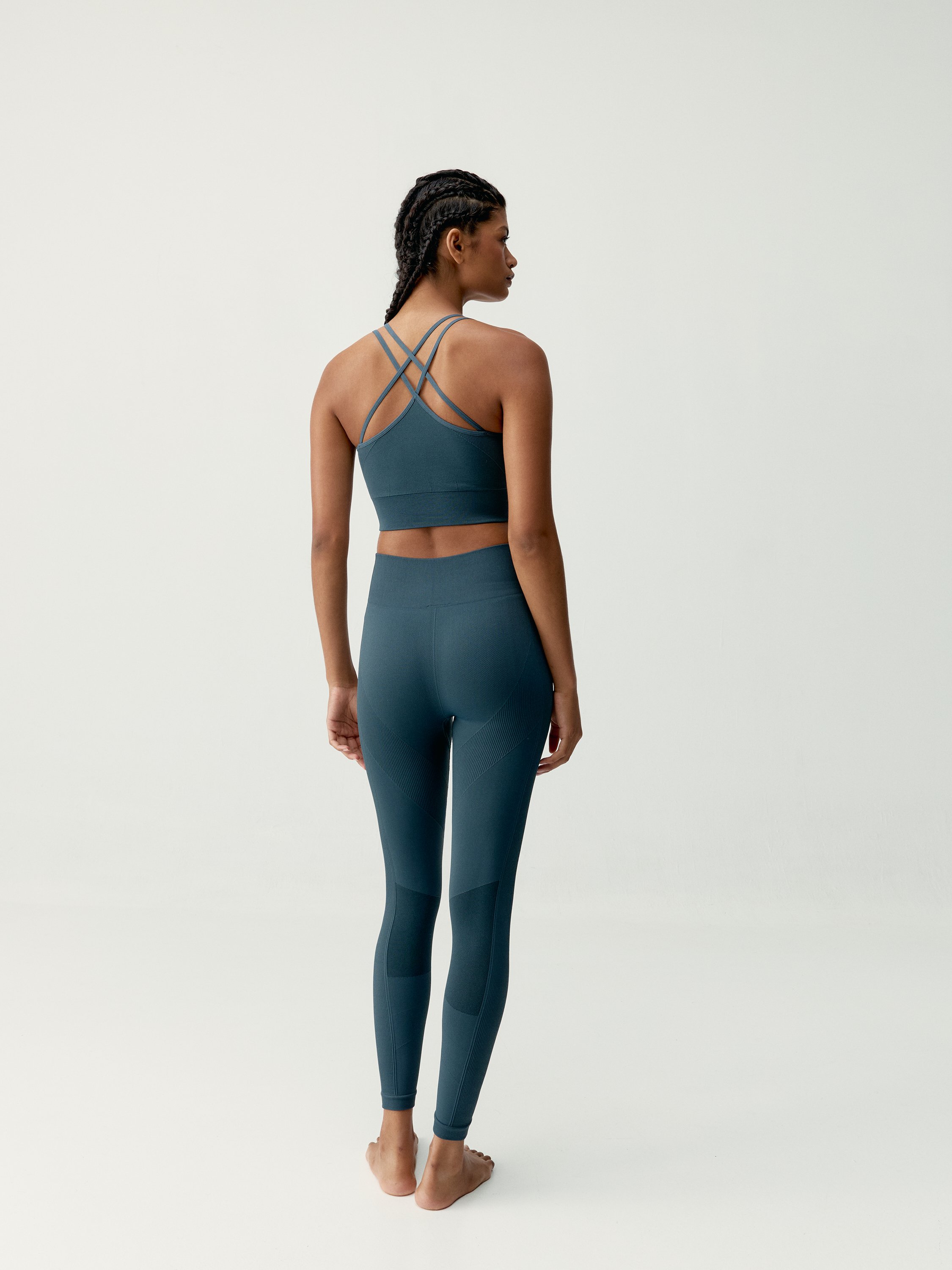 Seamless high support sports bra BORN LIVING YOGA Blue