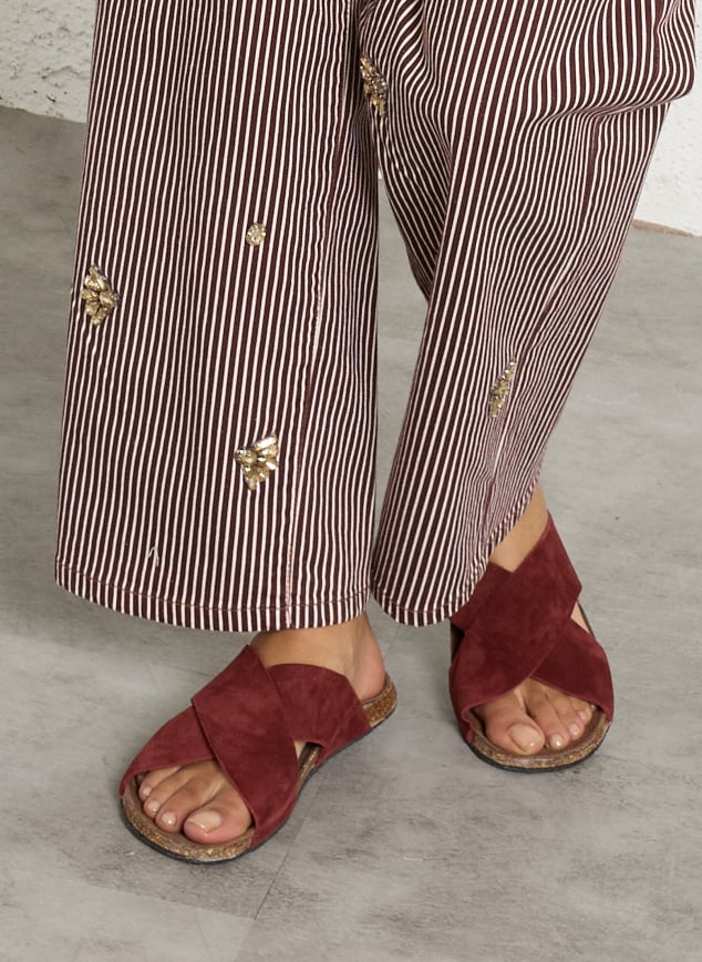 Platte, leren sandalen met gekruiste bandjes BOSABO Paars