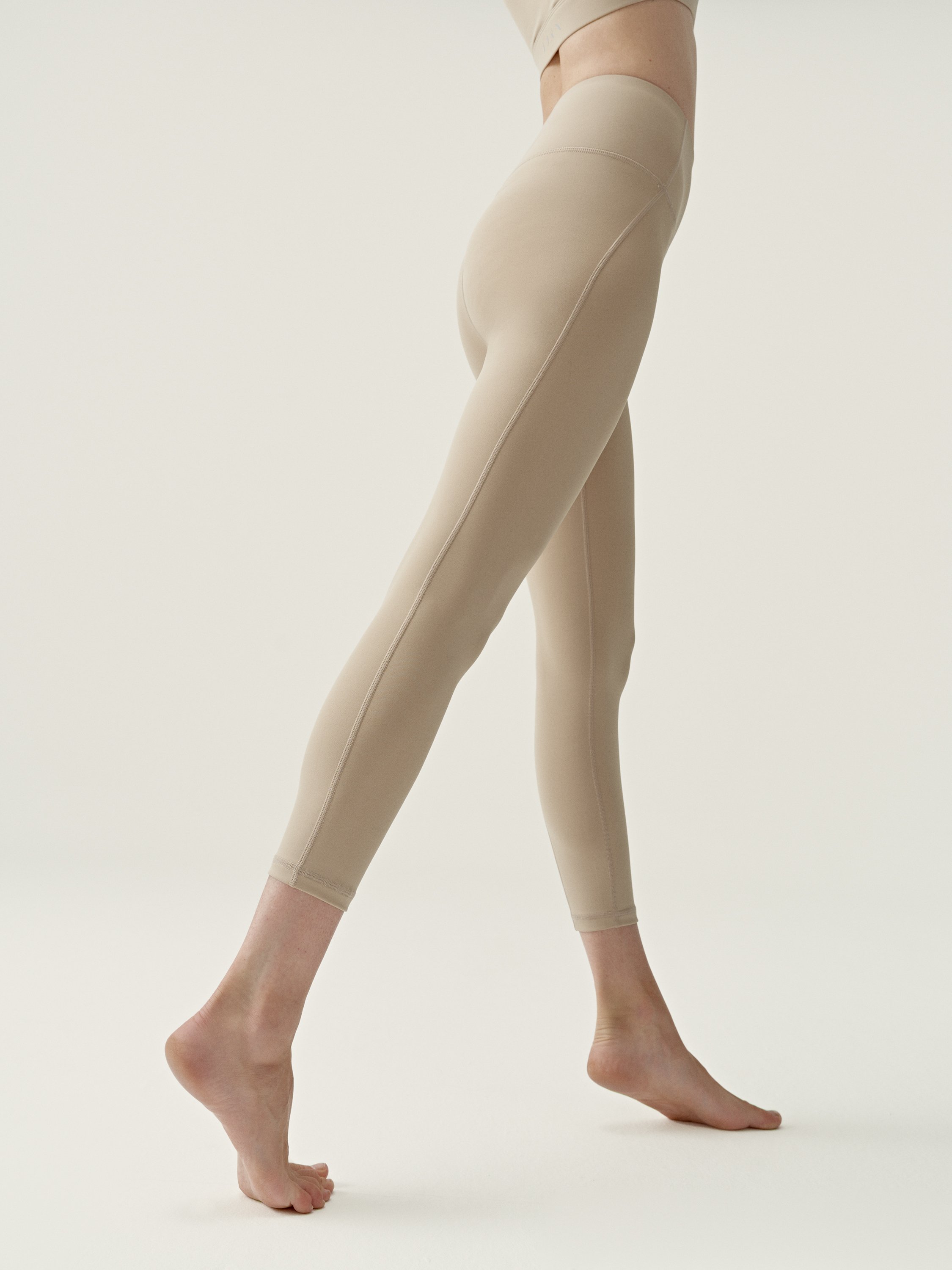 Performance long sports leggings BORN LIVING YOGA Beige
