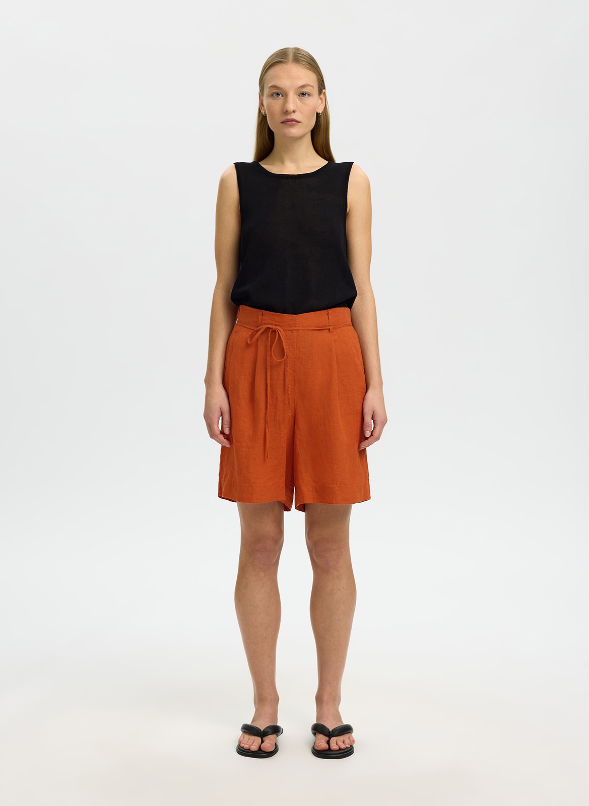 Straight Bermuda Shorts in Organic Linen SELECTED Brown