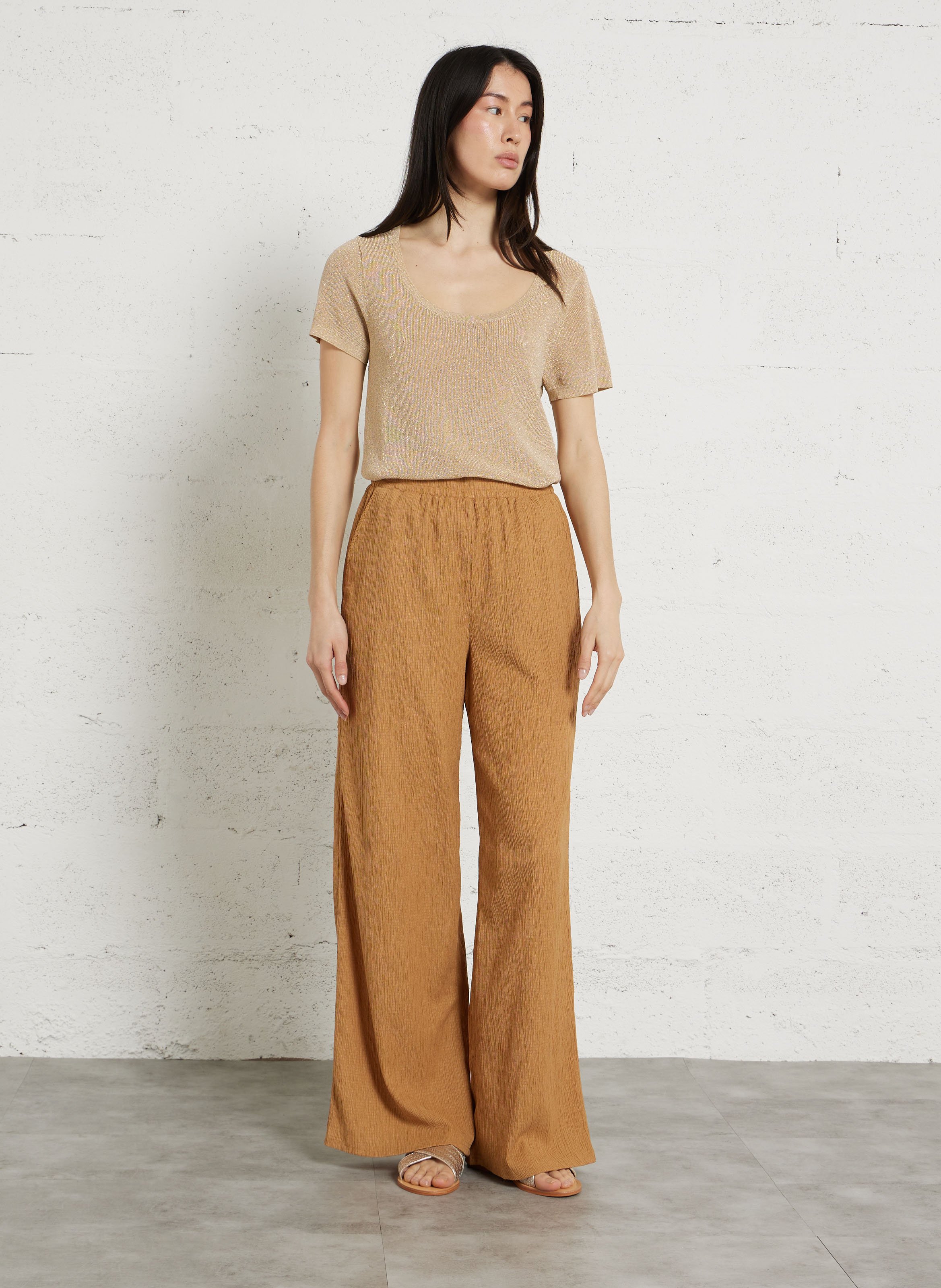 Pull fin droit col rond en maille métallisée LA PETITE ETOILE Doré