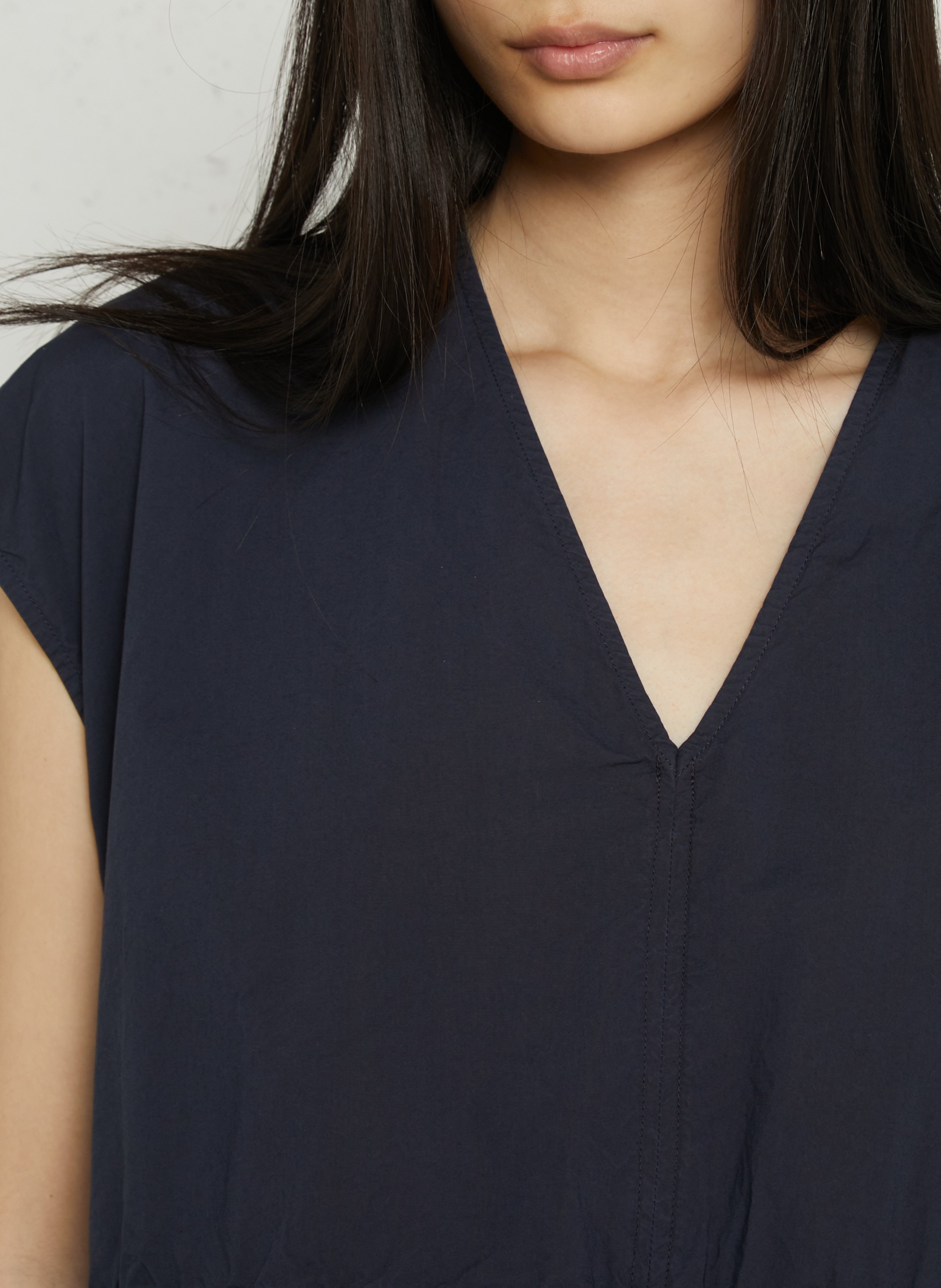 Lockeres Kleid mit V-Ausschnitt aus Bio-Baumwolle RUE DE TOKYO Blau