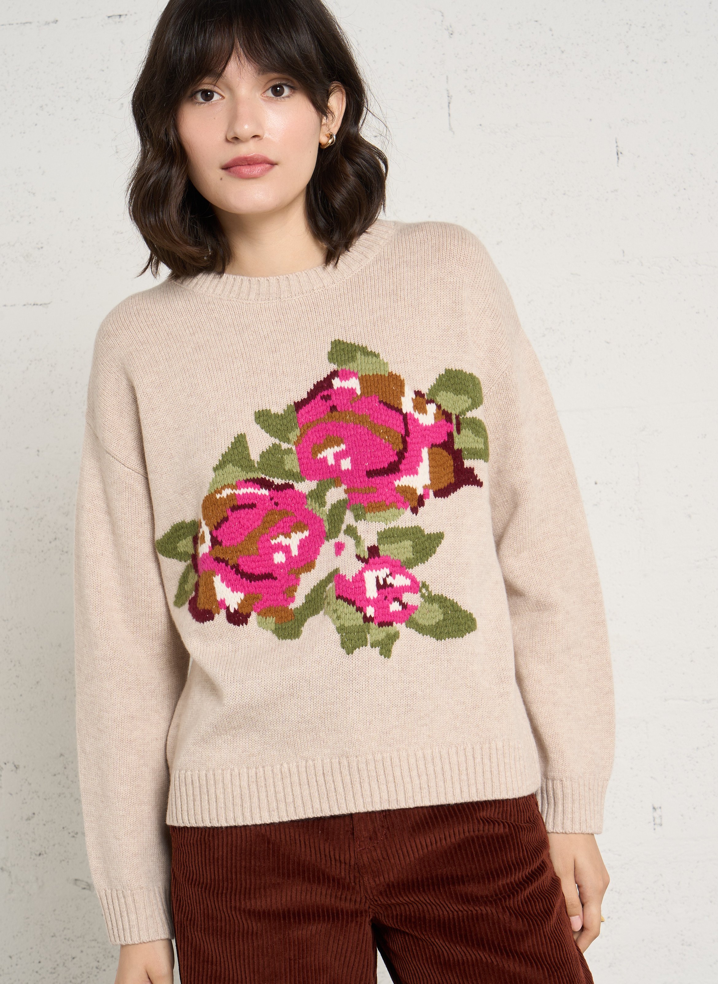 Pull droit col rond brodé en laine SUD EXPRESS Beige