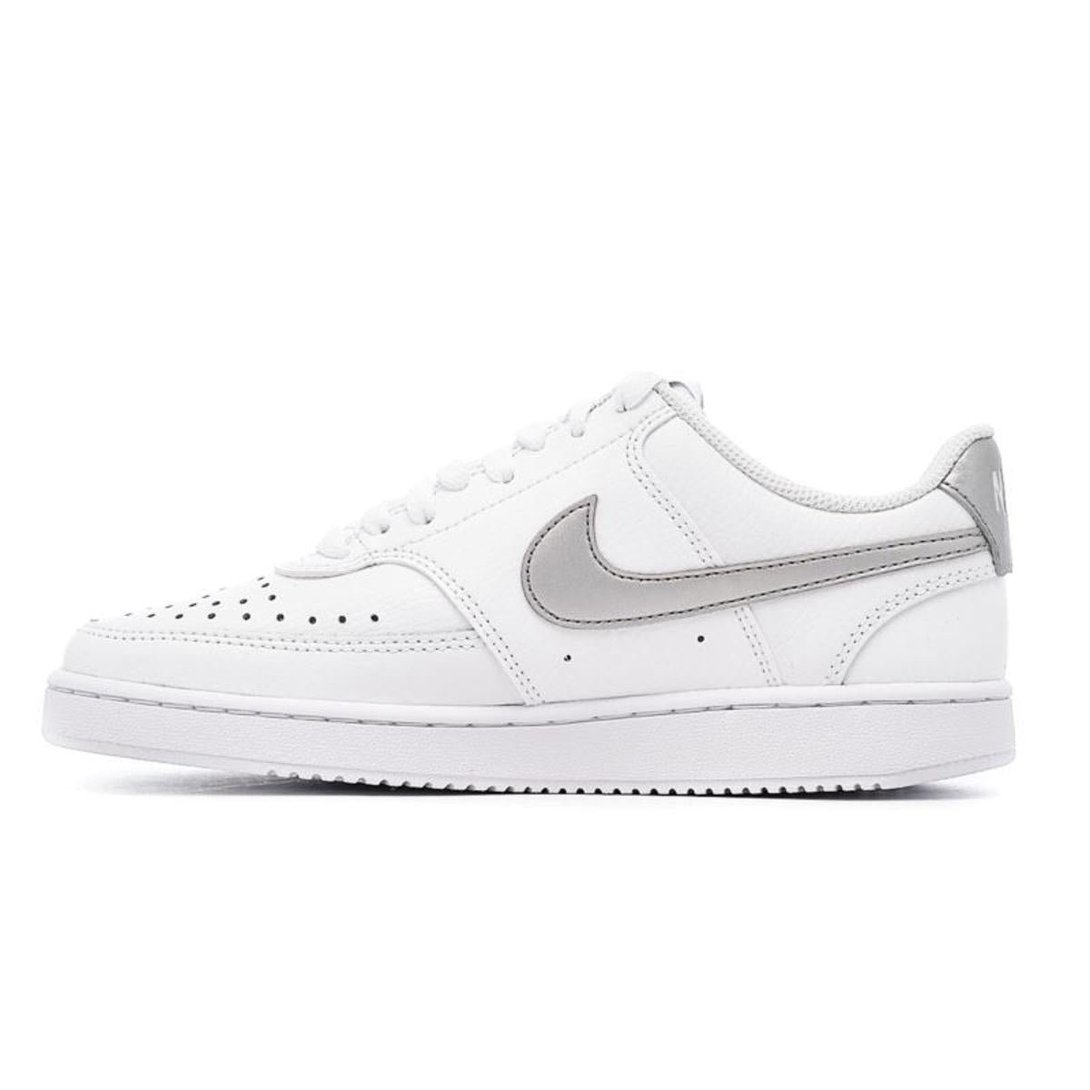 Low-top trainers NIKE White