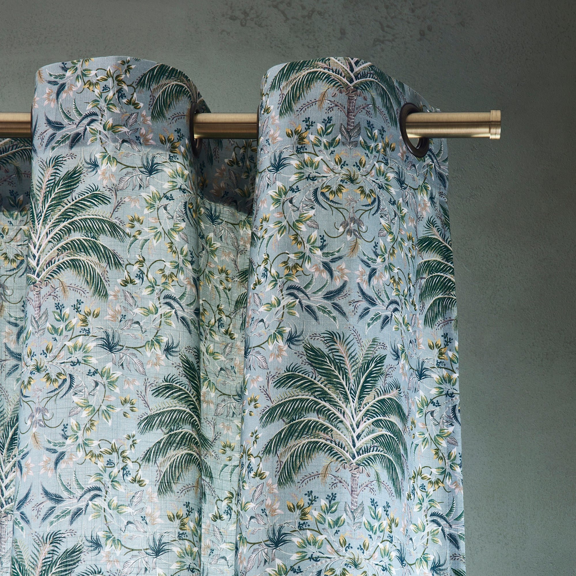 UBARI - Cotton curtain with gold eyelets MADURA Green