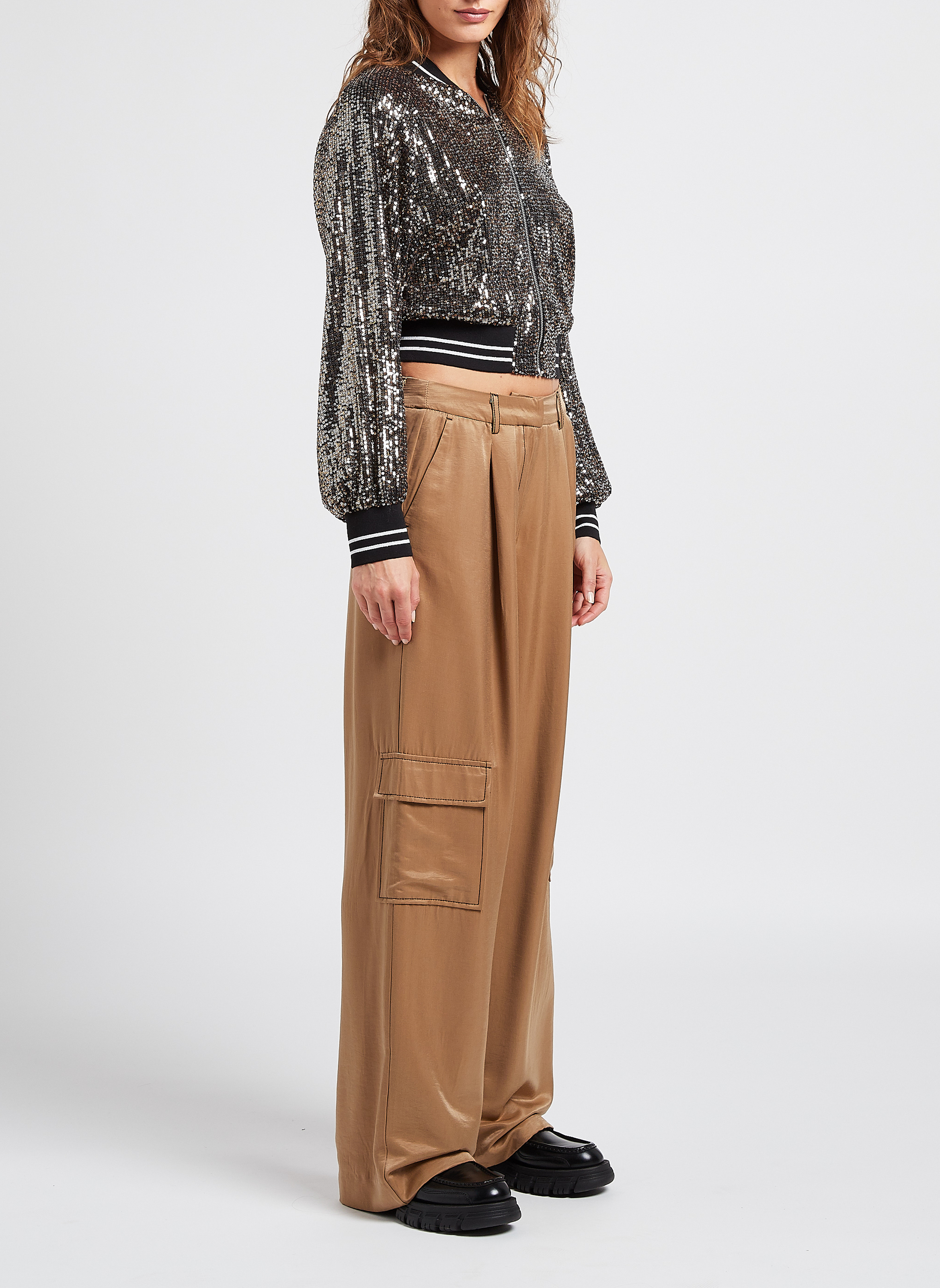 Weite, satinierte Hose OBJECT Braun