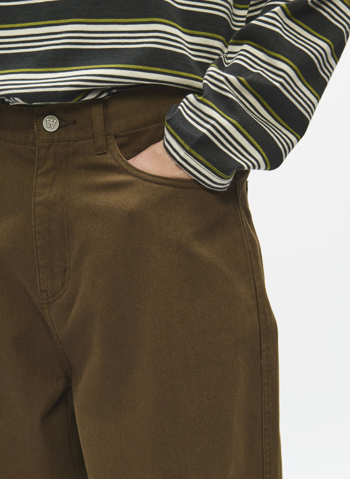 Gerade geschnittene Baumwollhose WOOD WOOD Braun