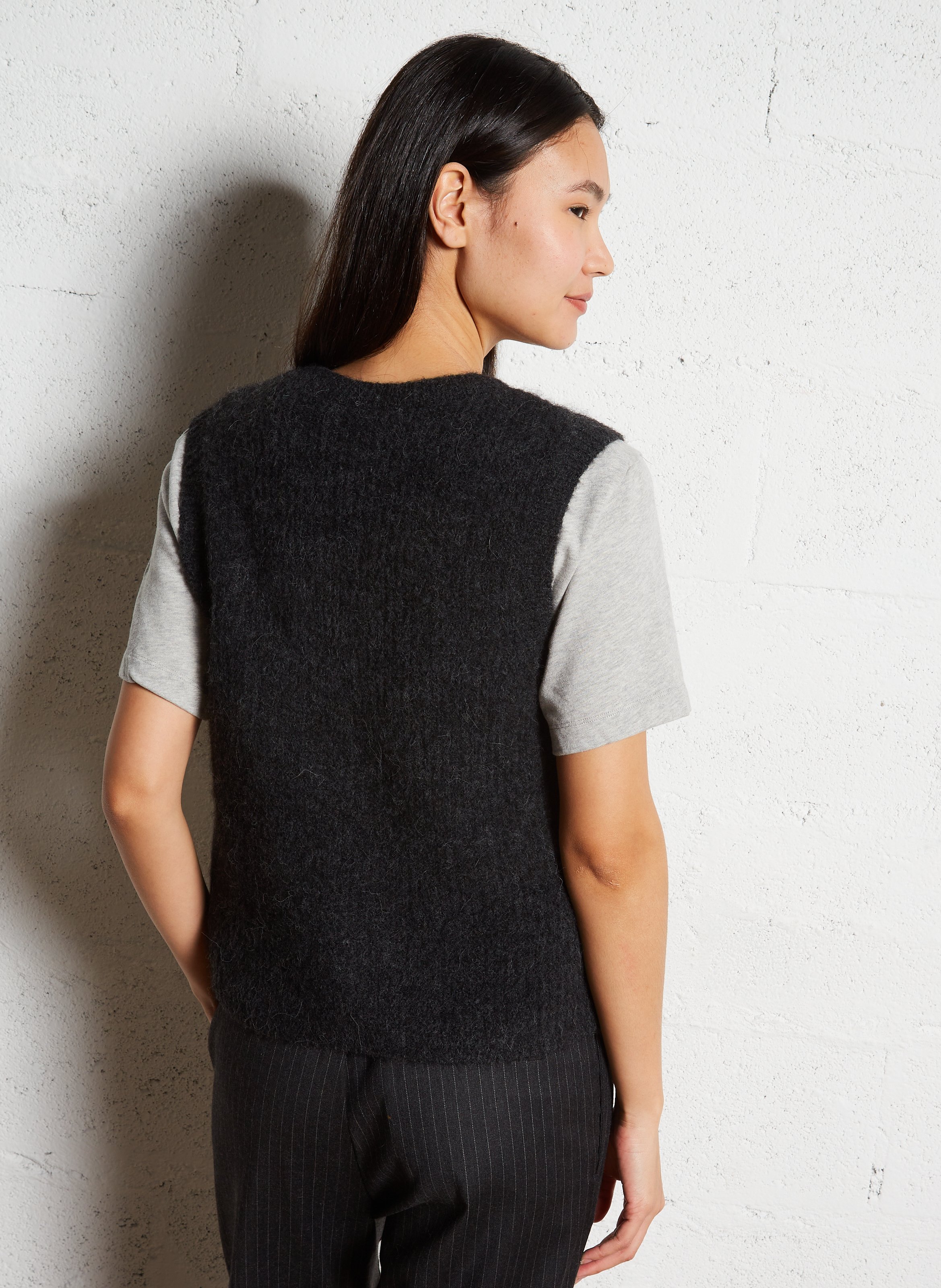 Mouwloos, donzig, gebreid vestje AMERICAN VINTAGE Grijs