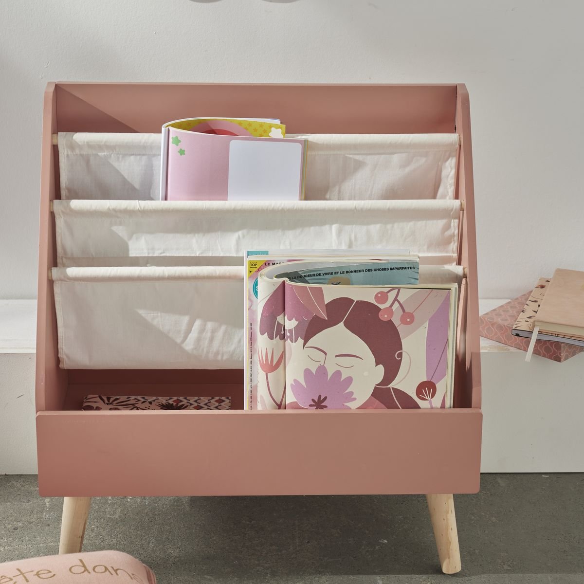 Kids' bookshelf in MDF FACTORY Pink