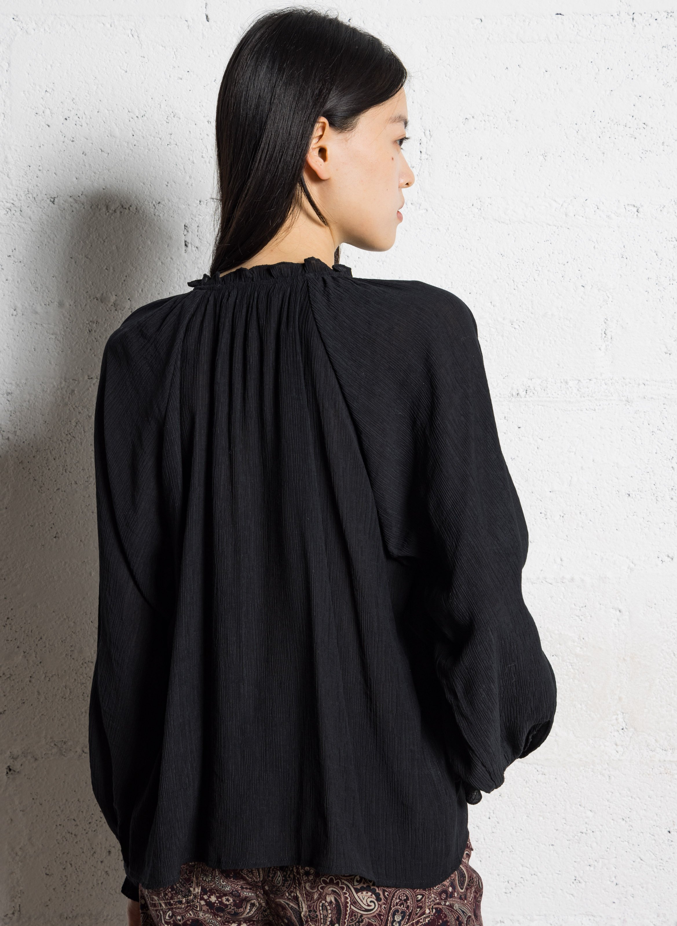 Blusa holgada con volantes cuello redondo LA PETITE ETOILE Negro