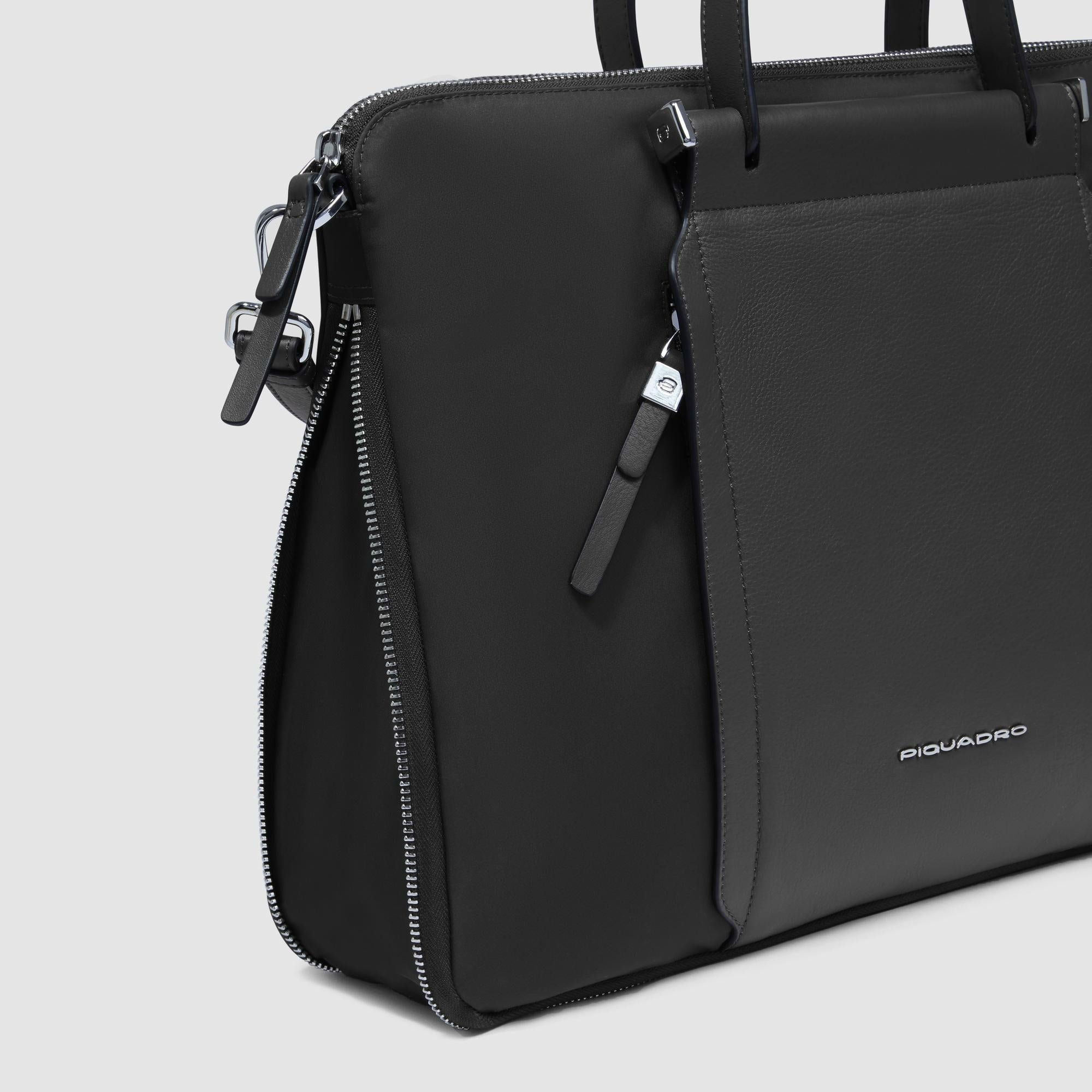 Slim, Expandable 15.6" Laptop Bag PIQUADRO Black
