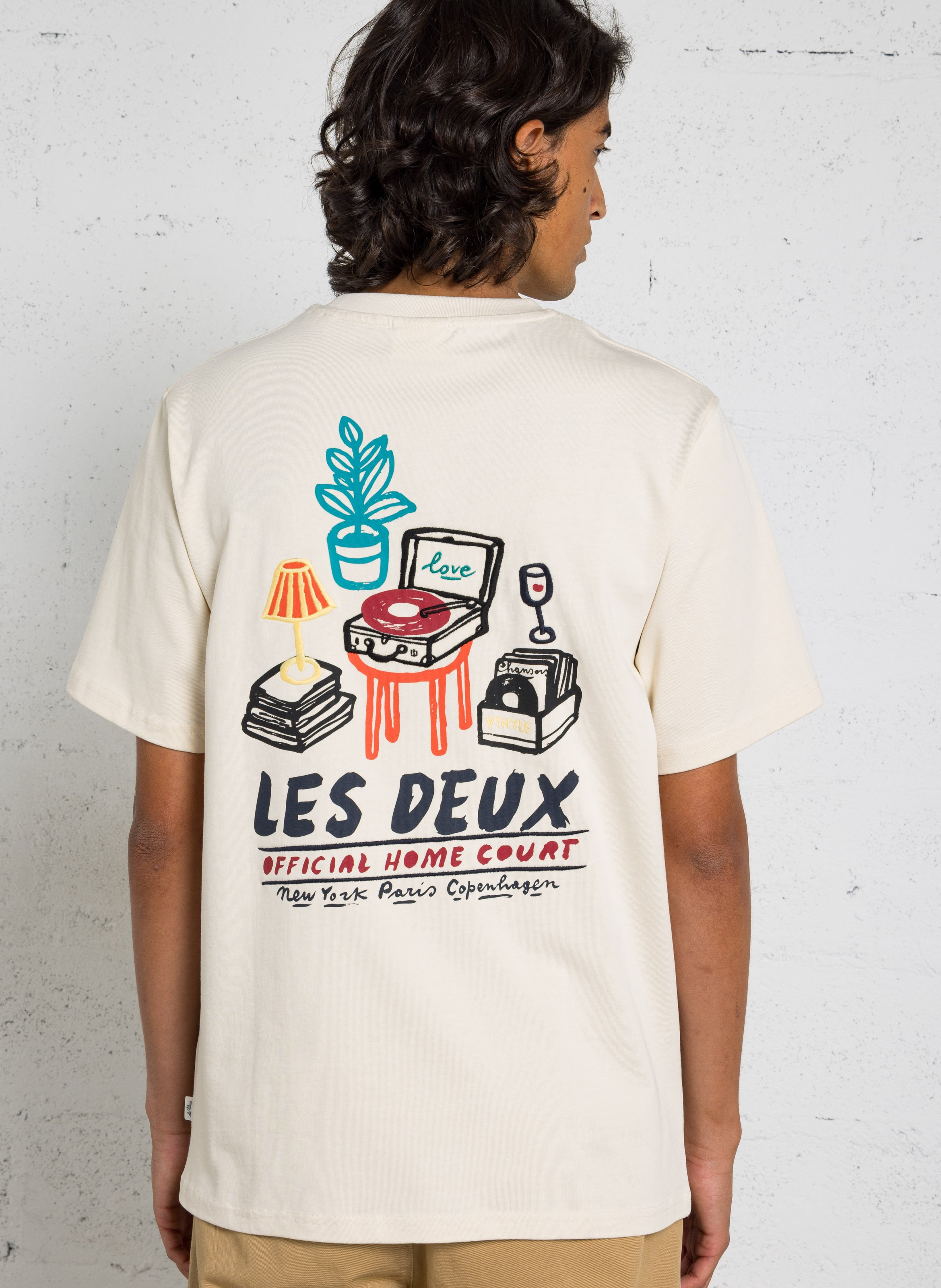 Tee-shirt droit col rond broderies et sérigraphies en coton bio LES DEUX
