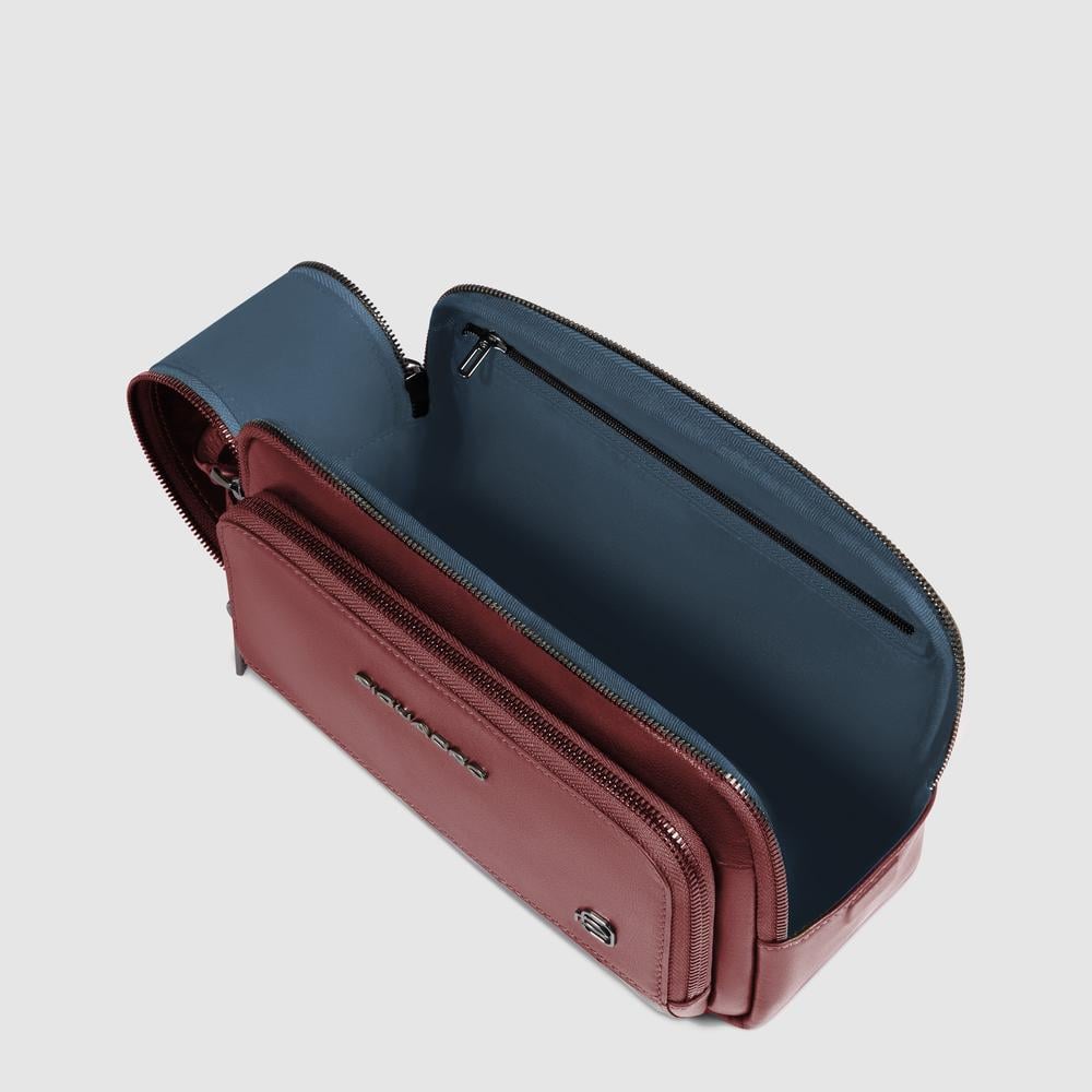 Leather toiletry bag PIQUADRO Brown