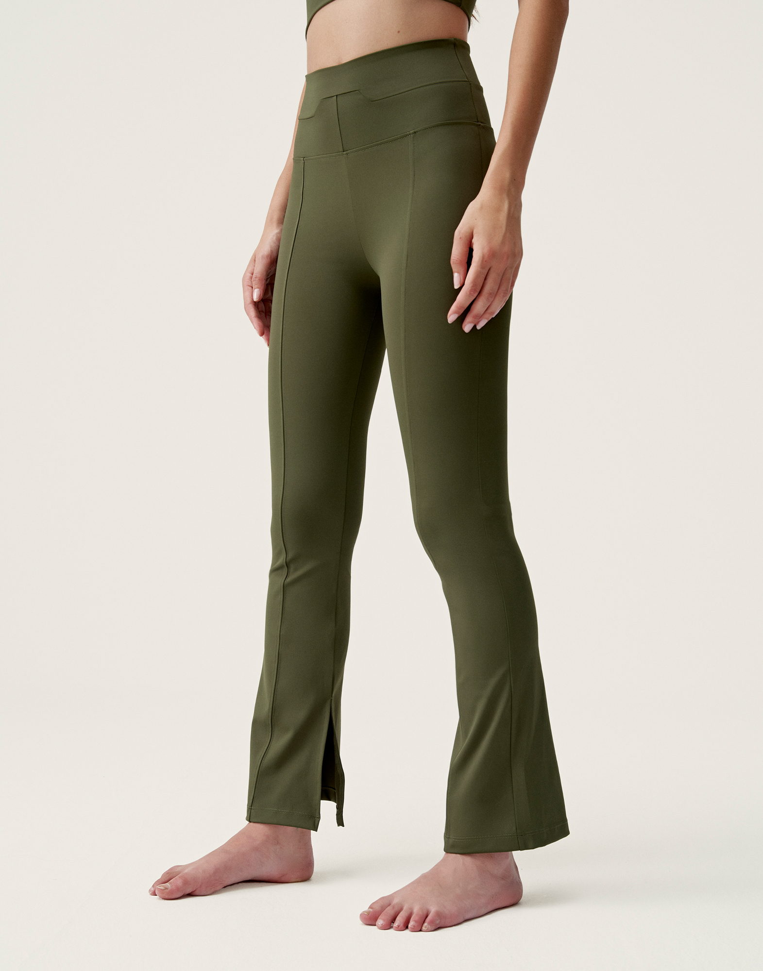 Performance long sports leggings BORN LIVING YOGA Green
