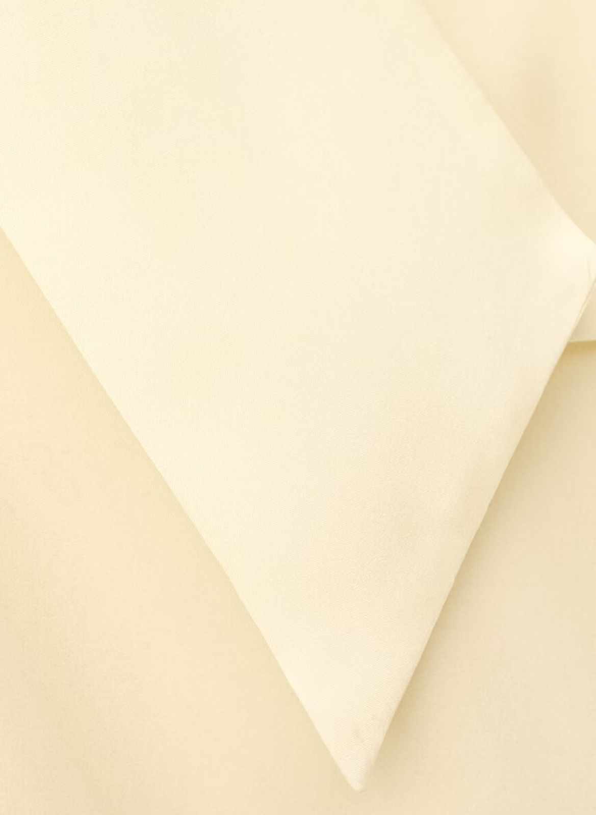 Ruimzittende zijden blouse met strikband aan de kraag BA&SH Beige