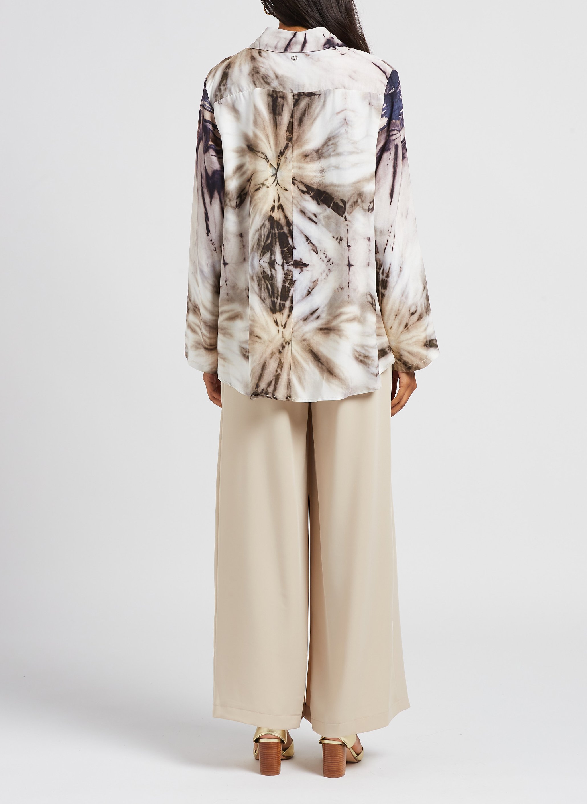 Blouse met klassieke kraag en print PLEASE Zwart