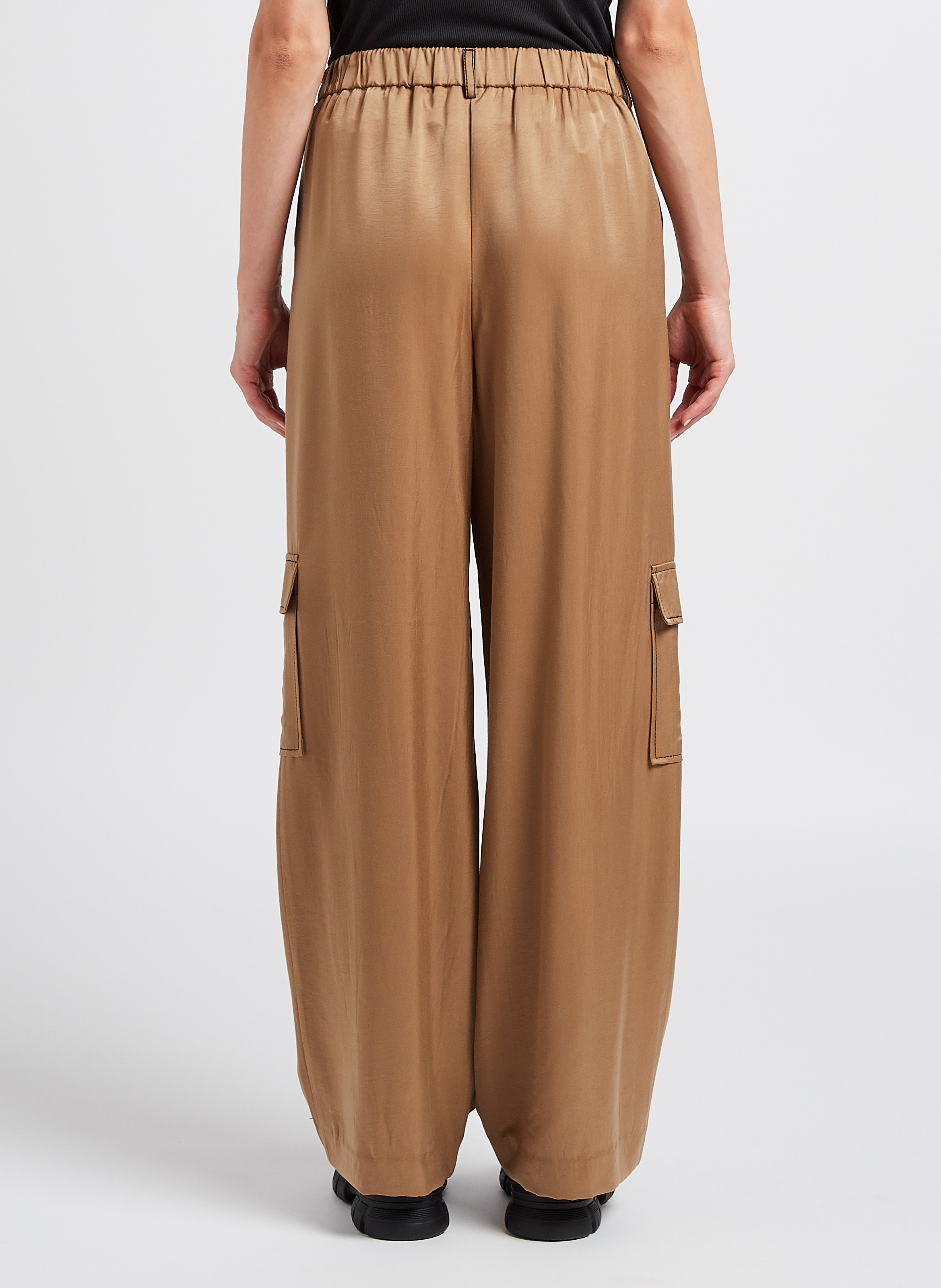 Weite, satinierte Hose OBJECT Braun
