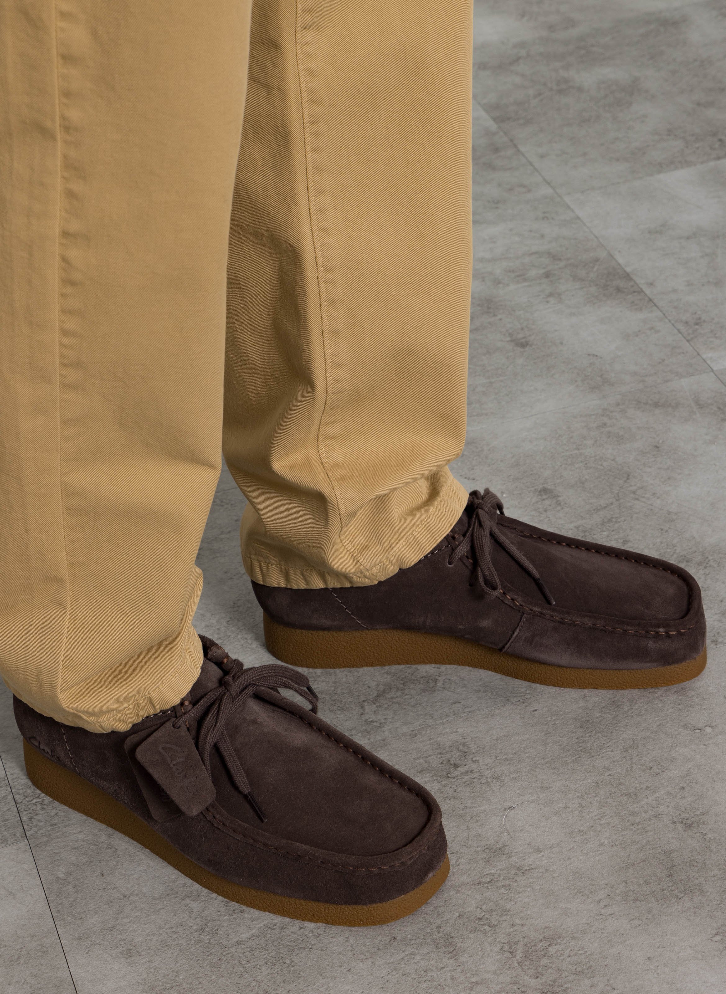 Low lace-up suede leather boots CLARKS Brown