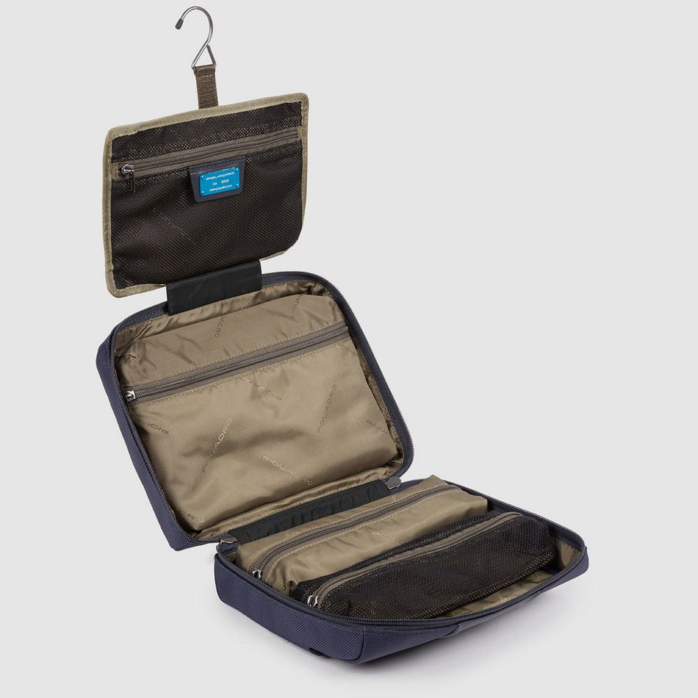 Leather toiletry bag PIQUADRO Blue