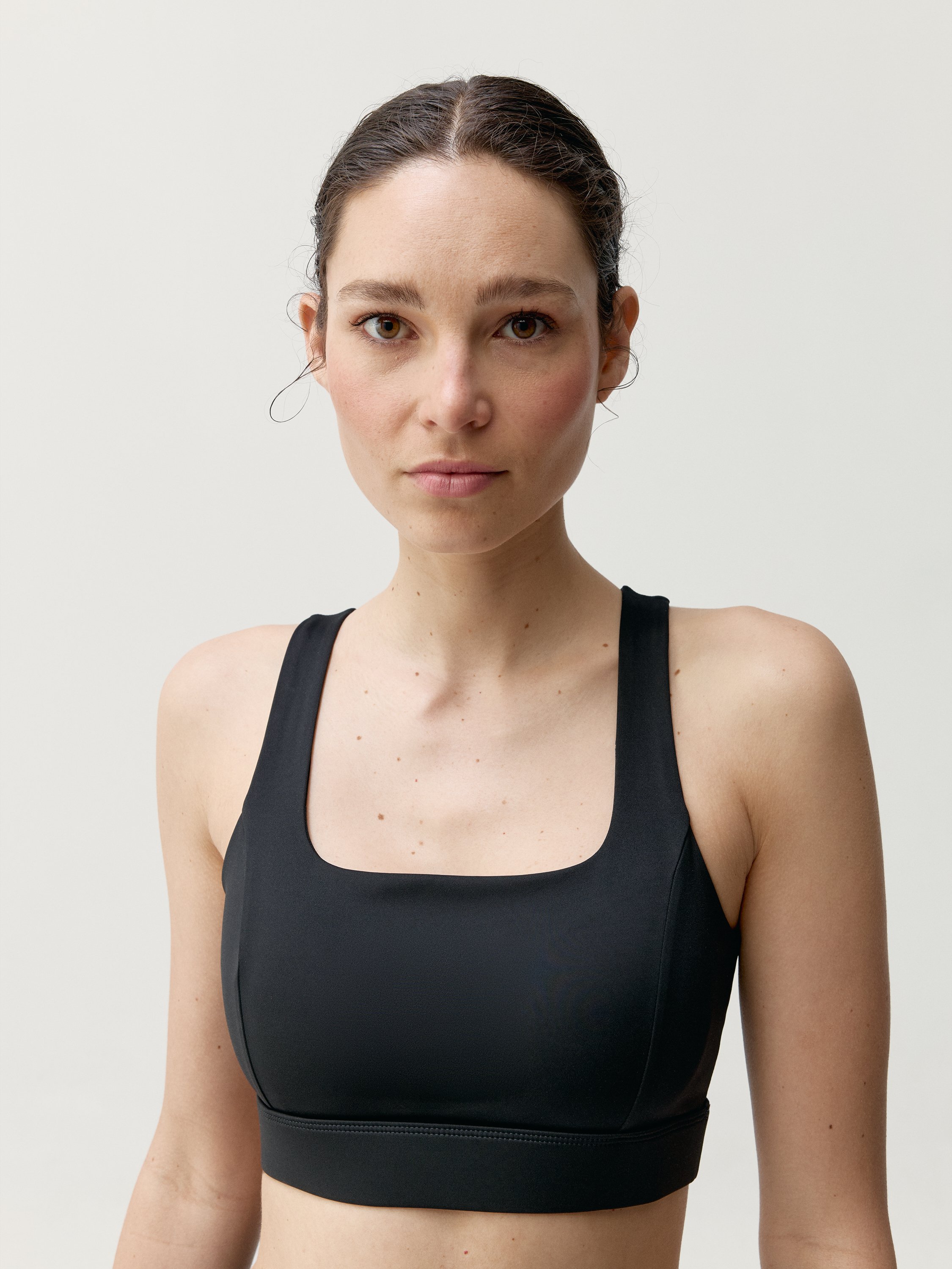 High support sports bra padma BORN LIVING YOGA Black